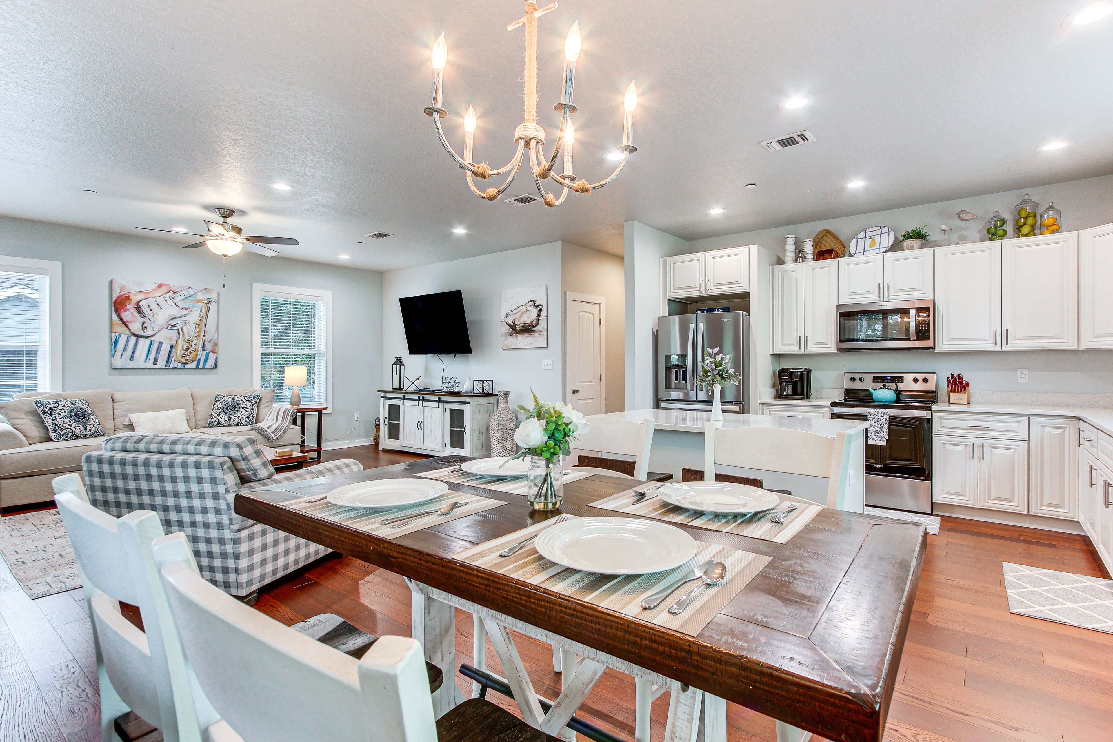 Dining Room | Dishware & Flatware