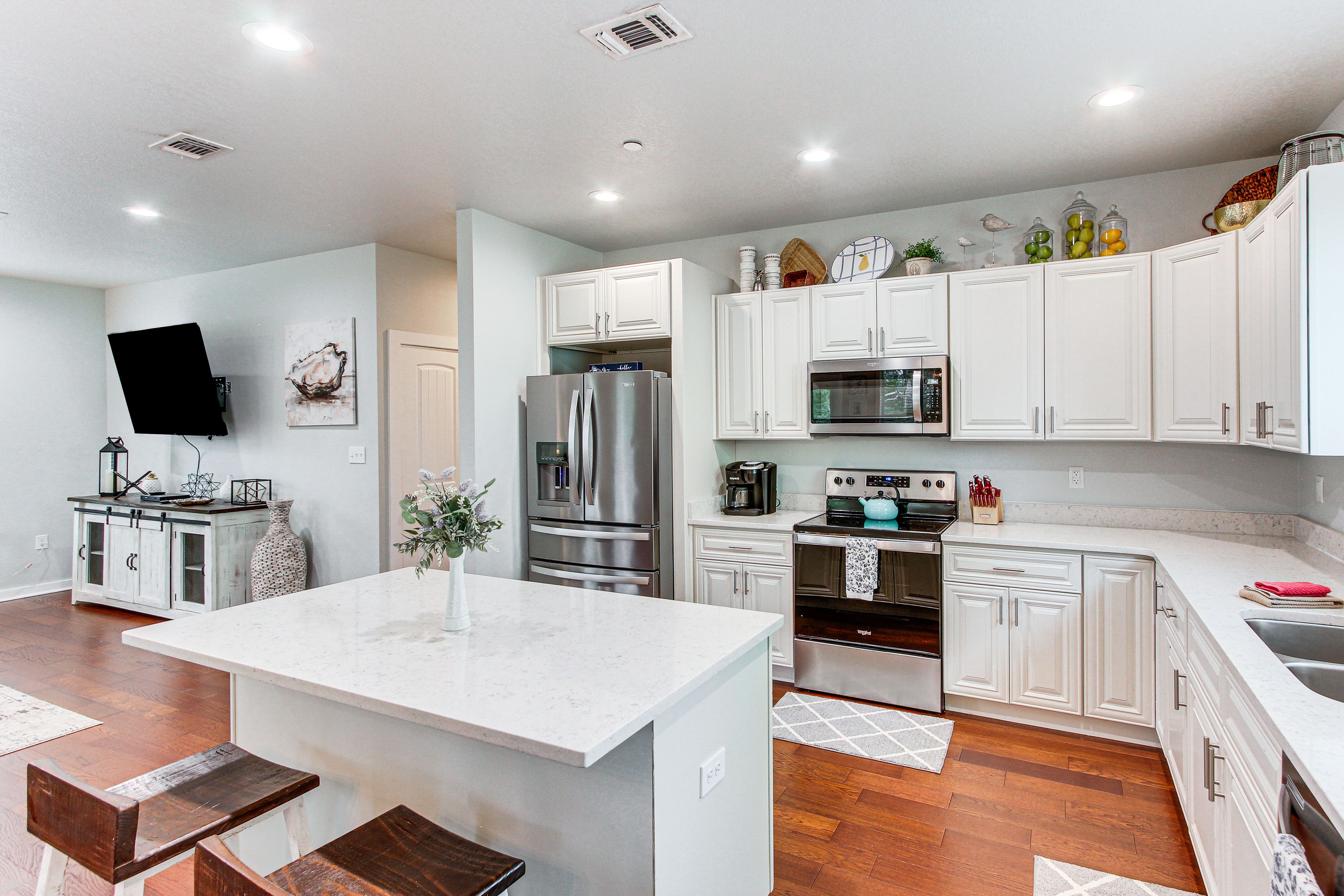 Kitchen | Dual Drip/Keurig Coffee Maker