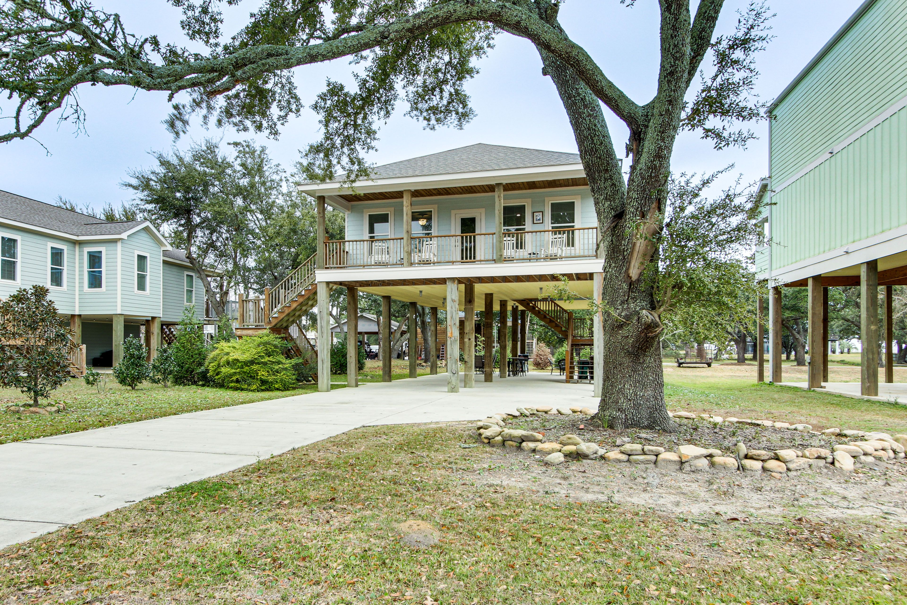 Front Exterior | Parking | Driveway (4 Vehicles)