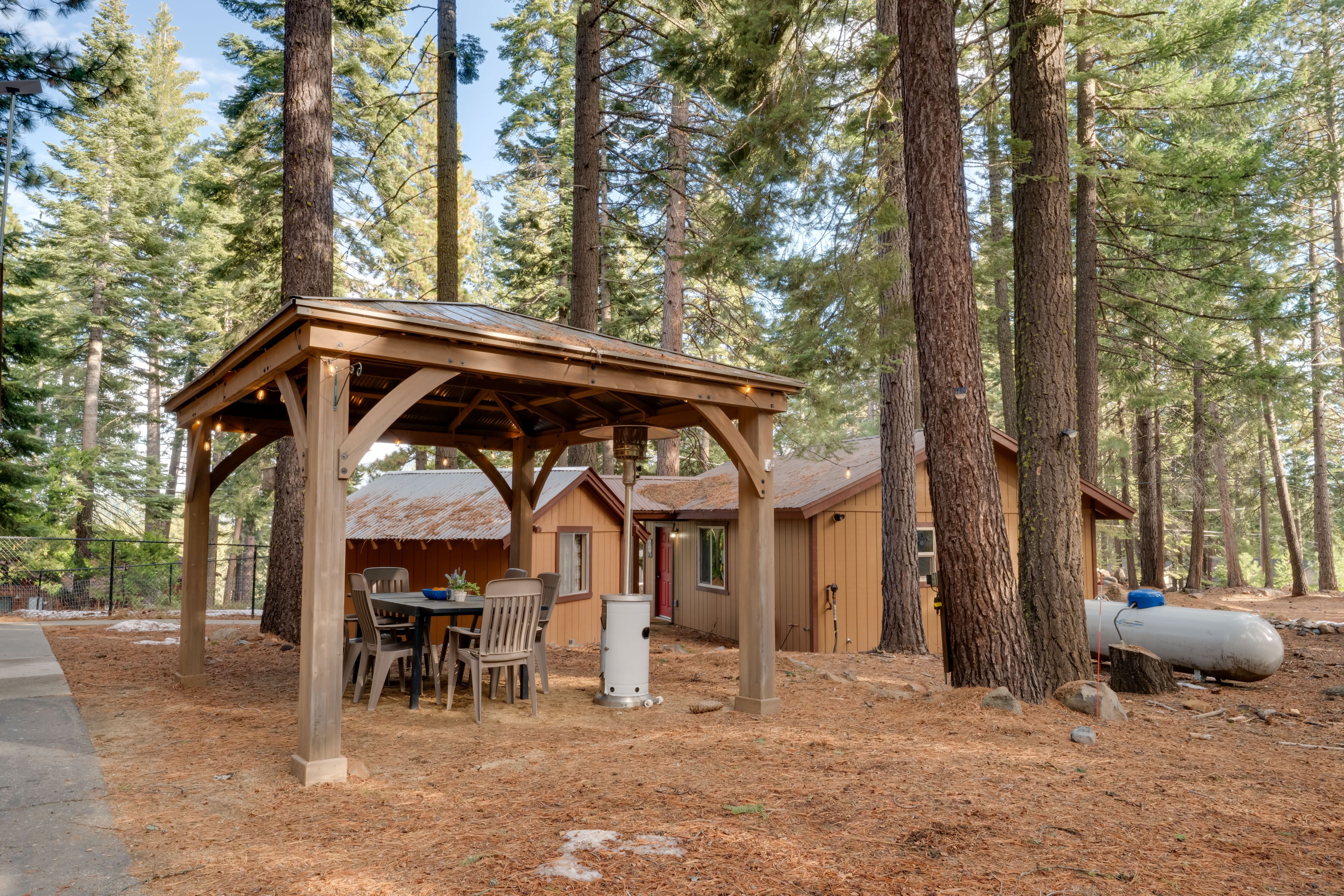 Shared Amenities | Picnic Area