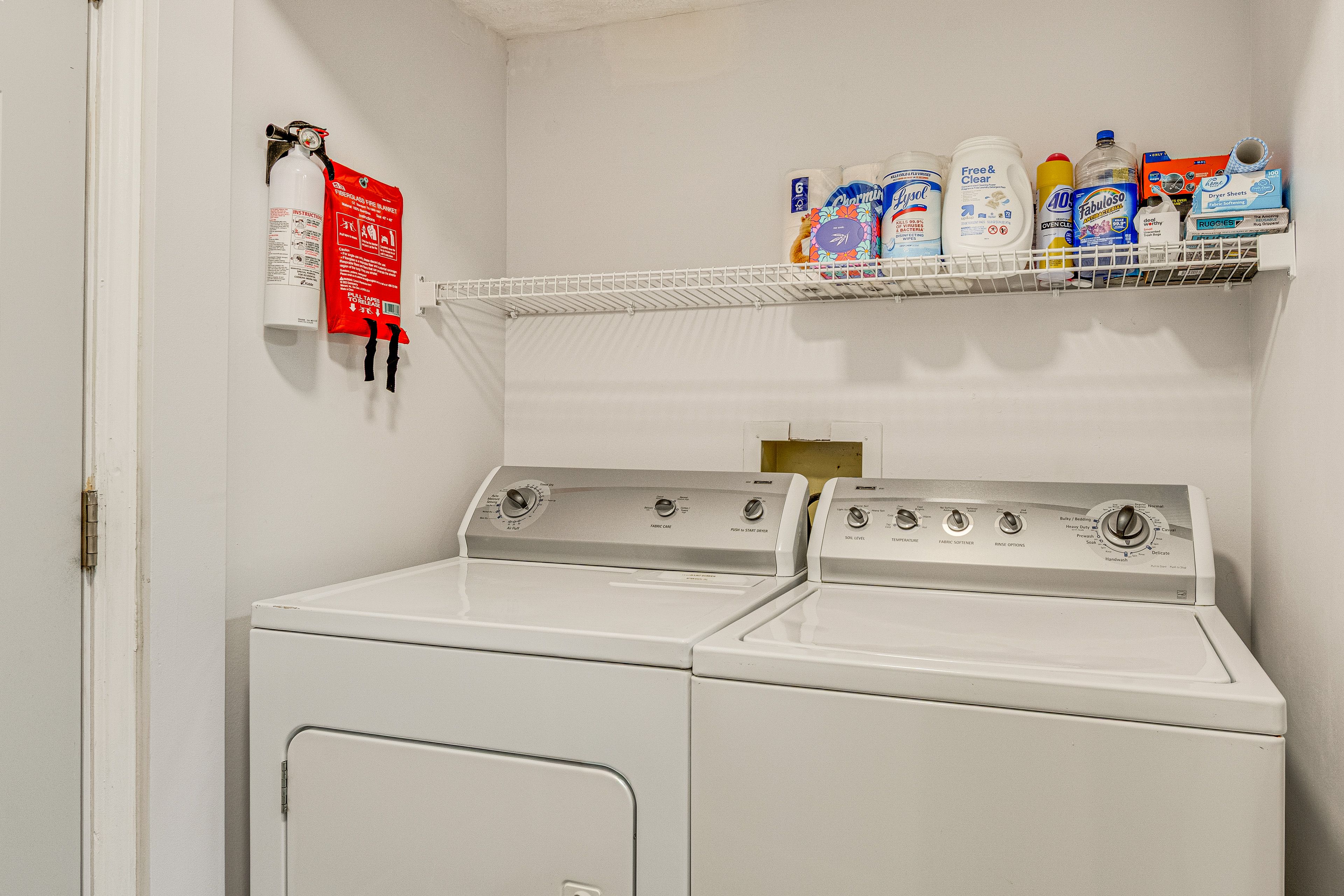 Laundry Closet | Washer & Dryer
