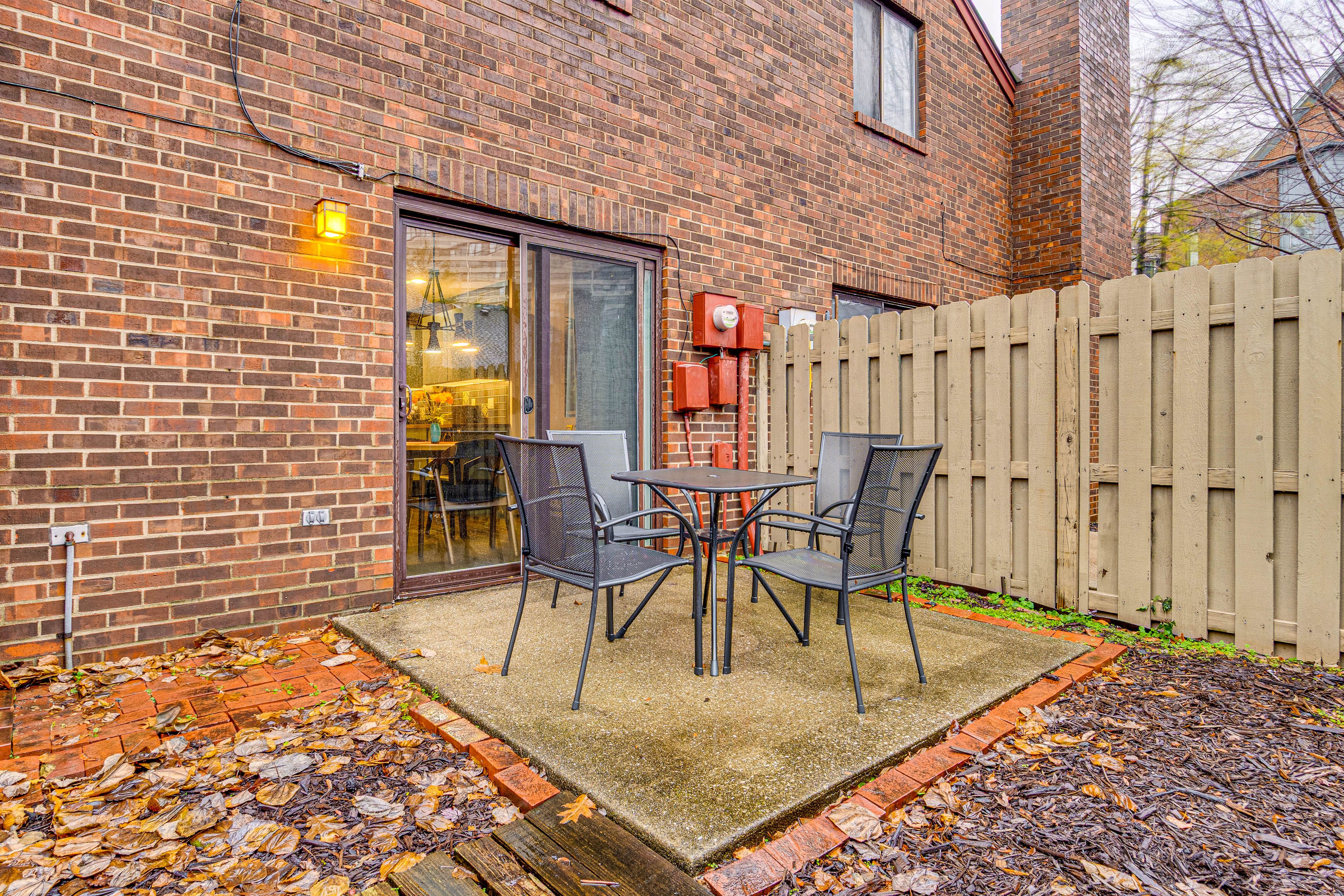 Private Patio/Courtyard