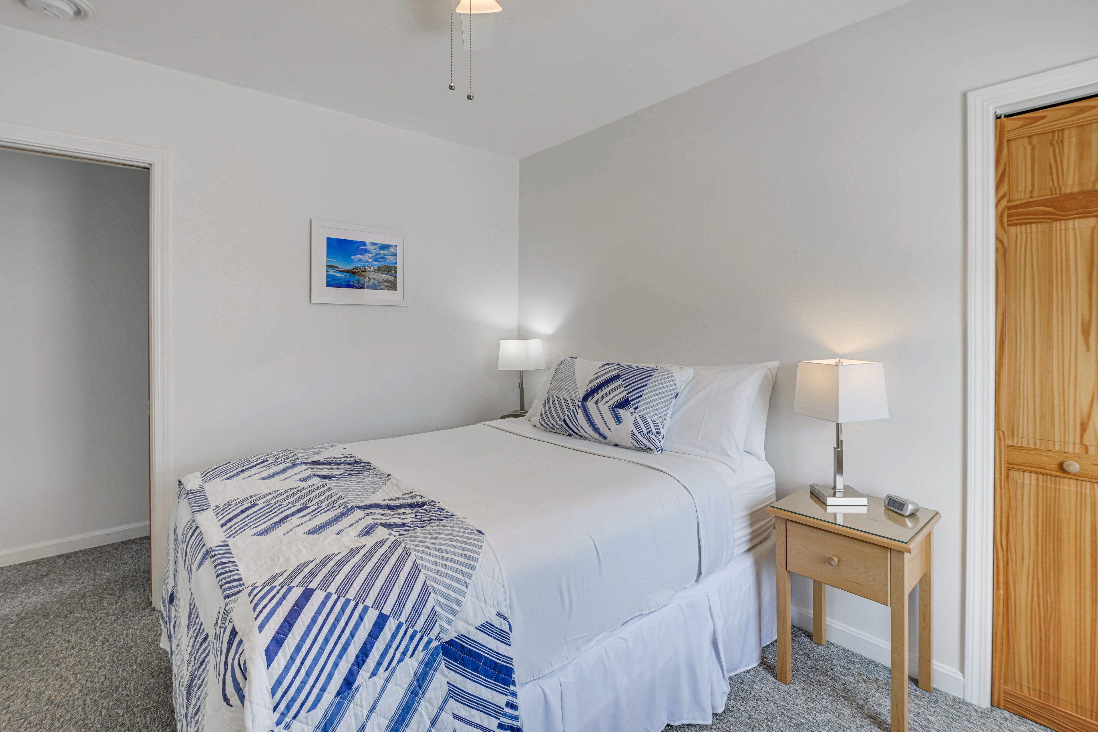 Bedroom 2 | Queen Bed