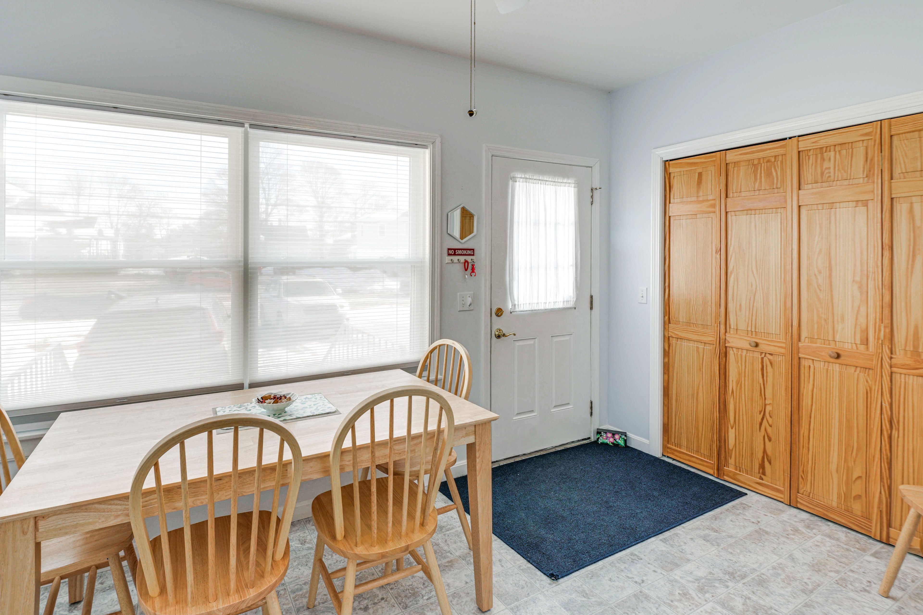 Sunroom | Dining Space | Dishware/Flatware
