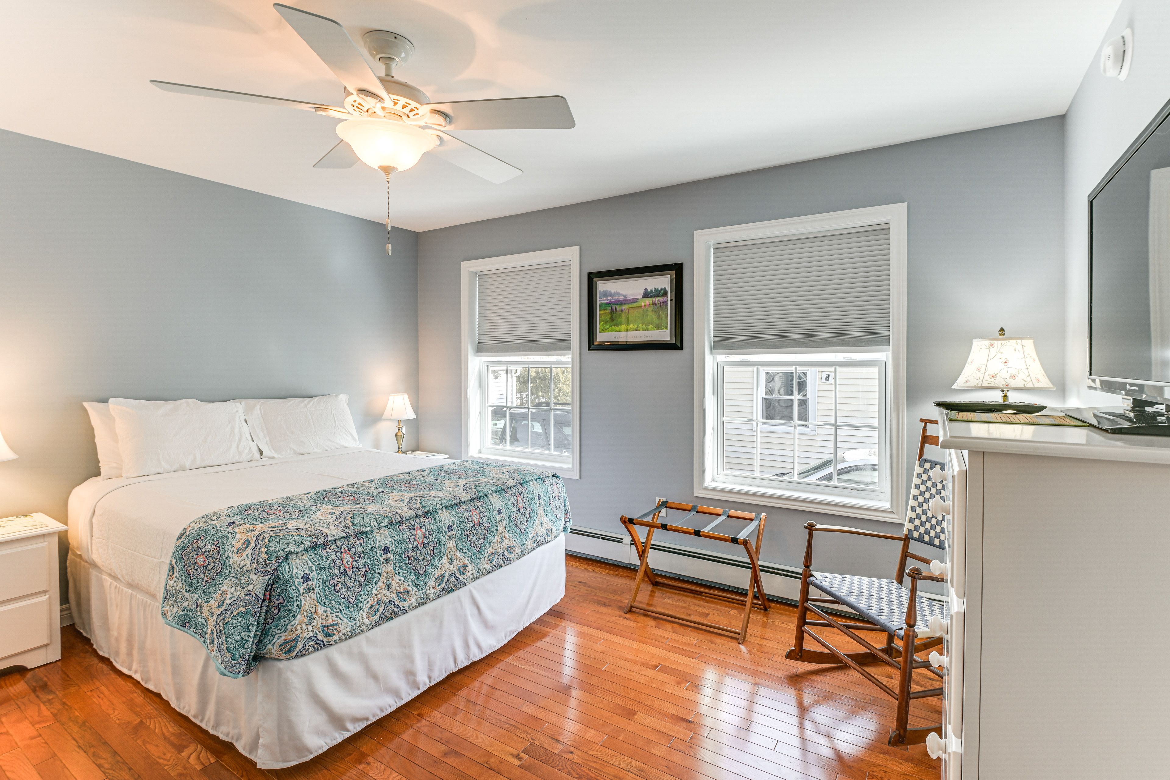 Bedroom 1 | King Bed | 1st Floor