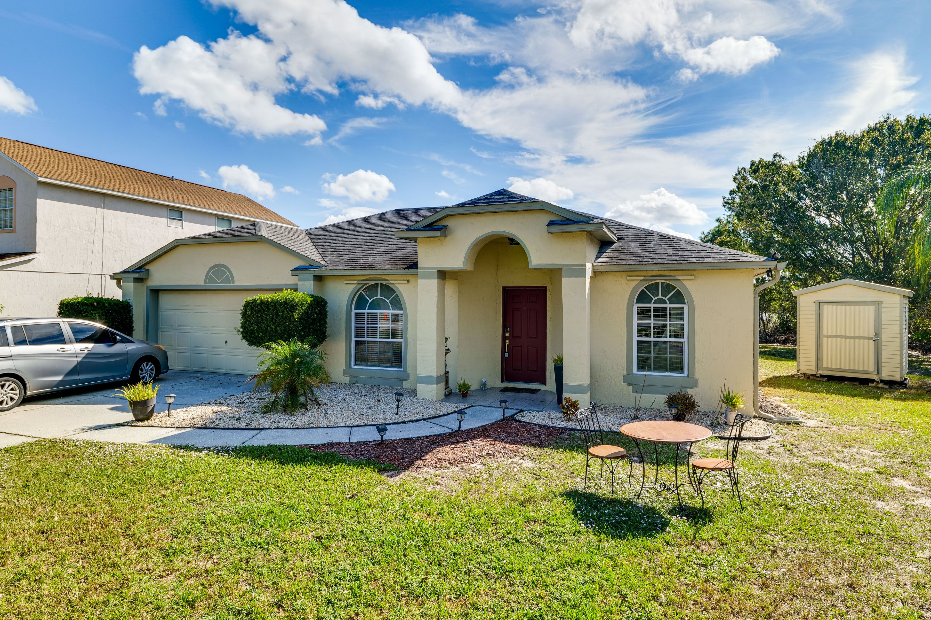 Exterior | Parking | Driveway (3 Vehicles)