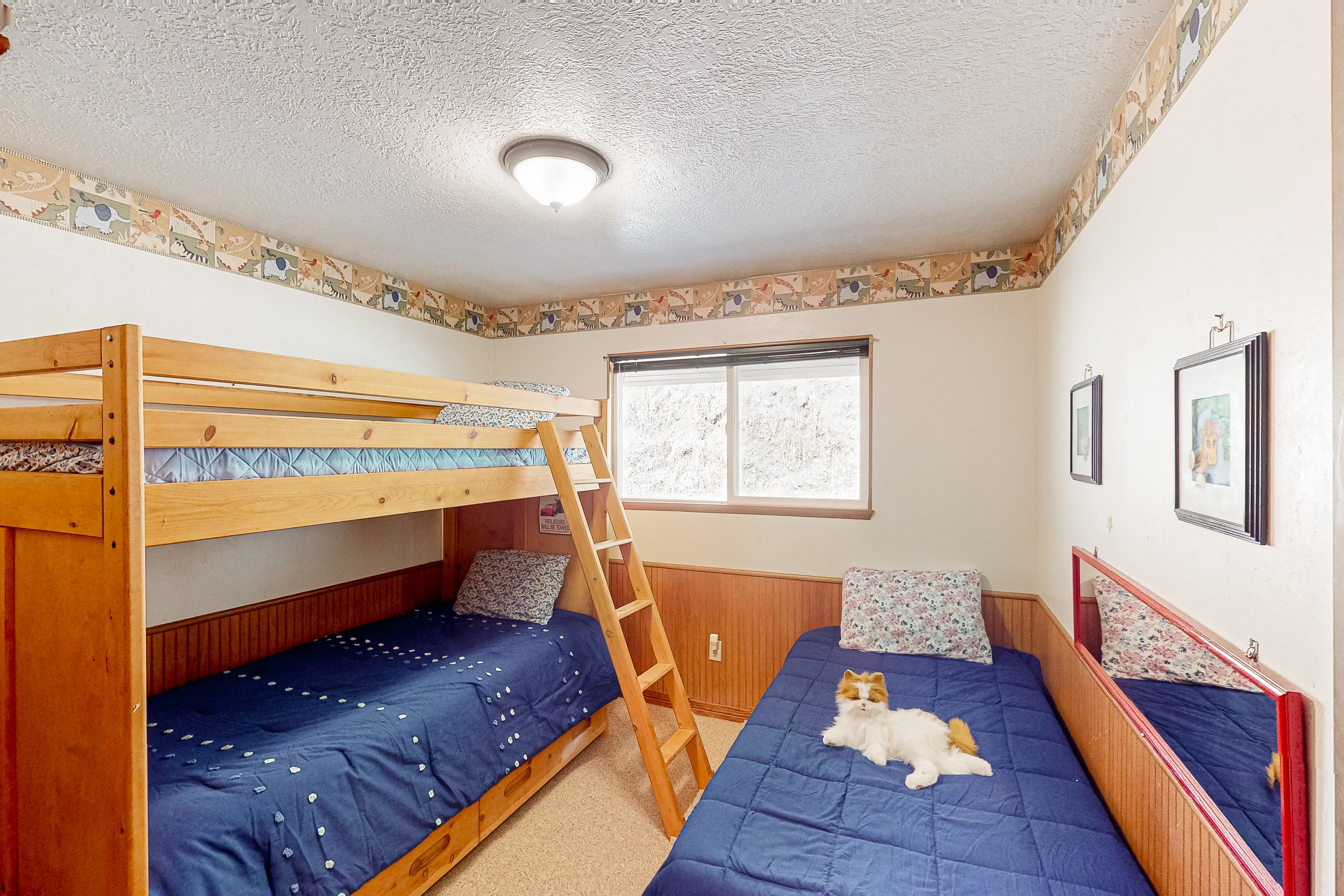 Bedroom 4 | Twin Bunk Bed | Twin Bed