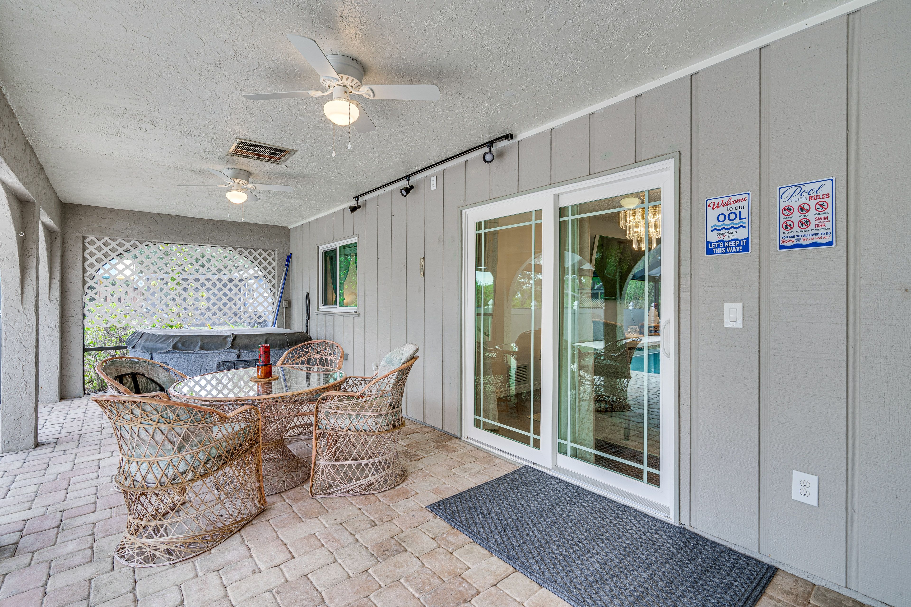 Lanai | Hot Tub | Outdoor Dining