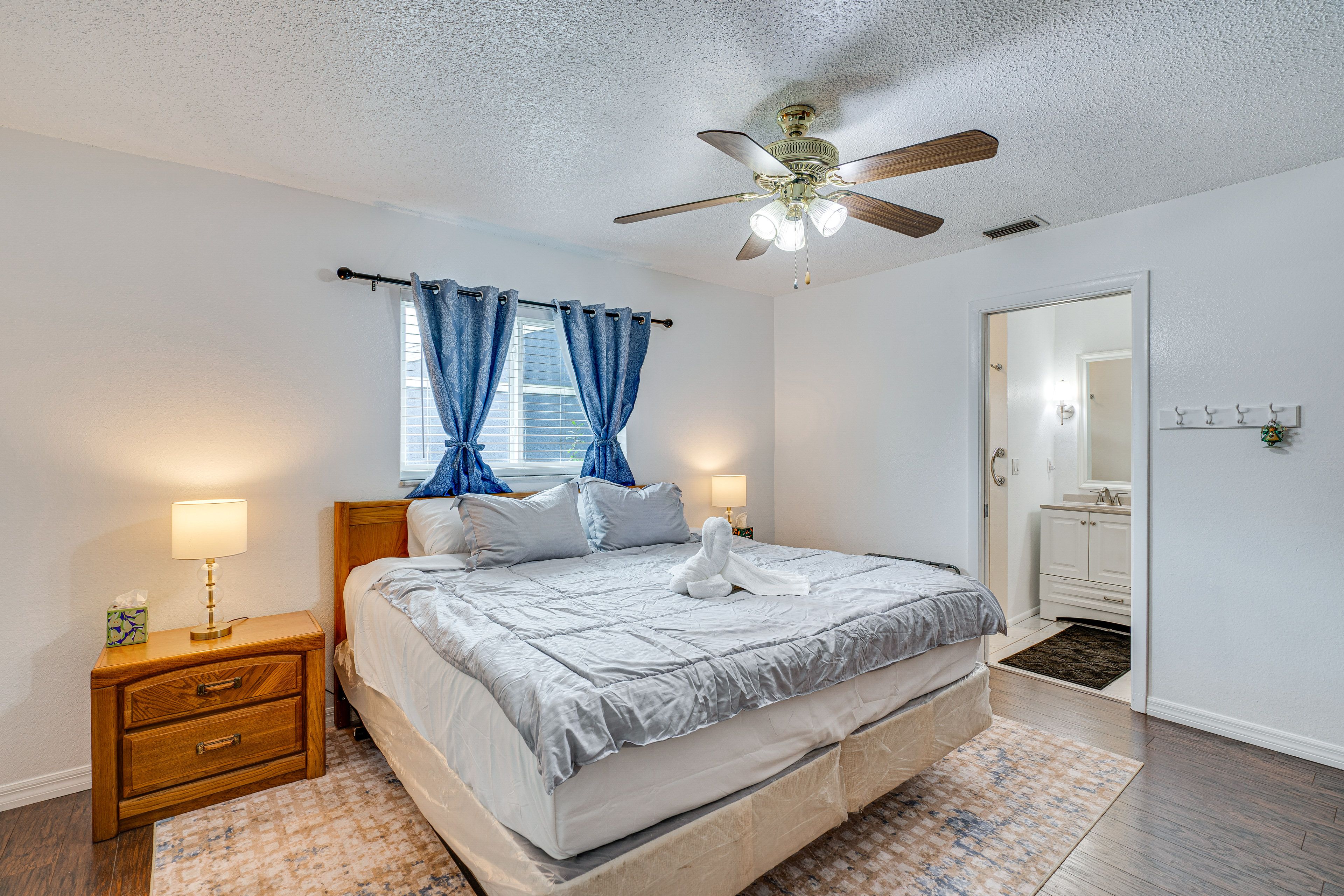 Bedroom 1 | King Bed | Smart TV | Linens Provided