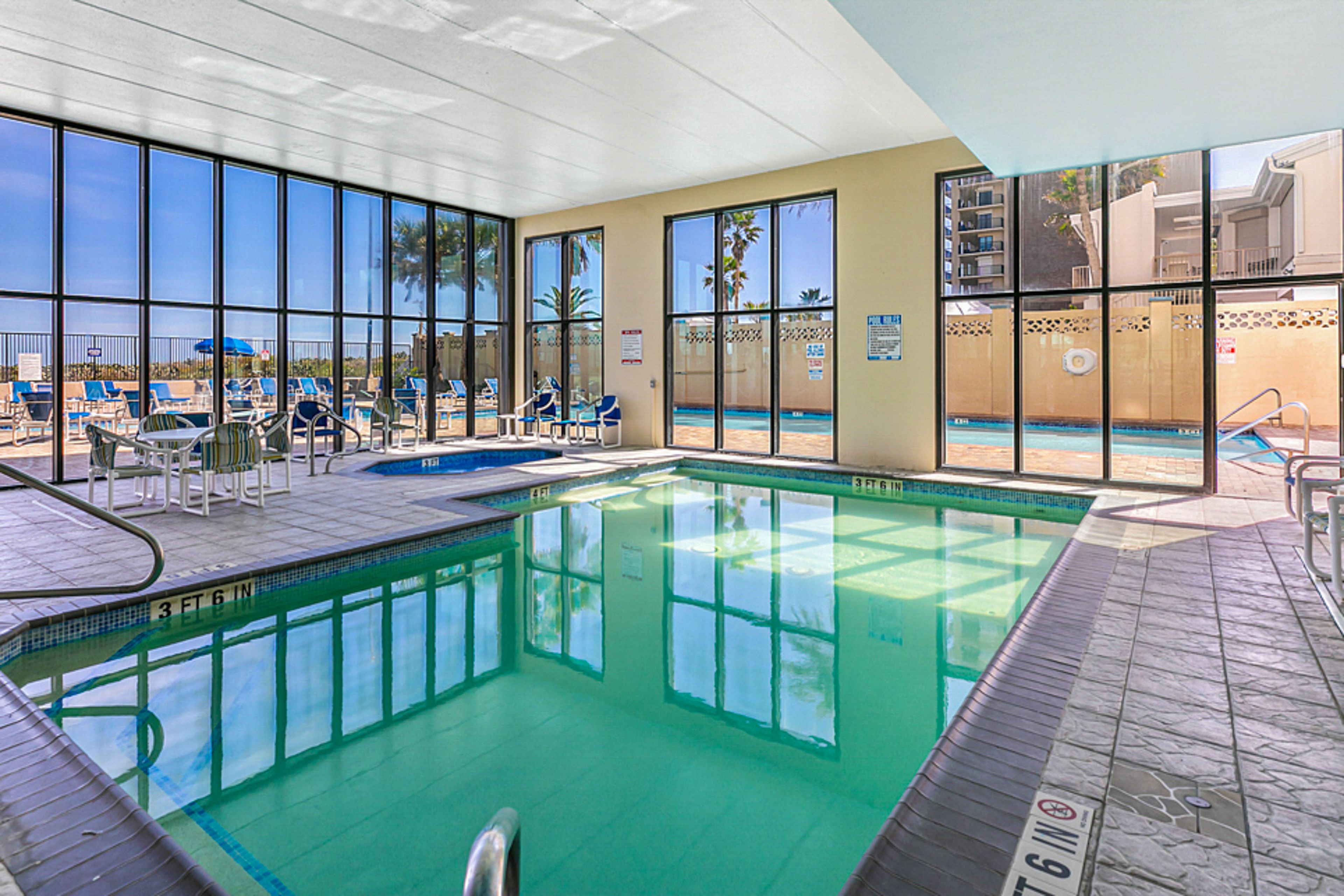 Community Amenities | Indoor Pool