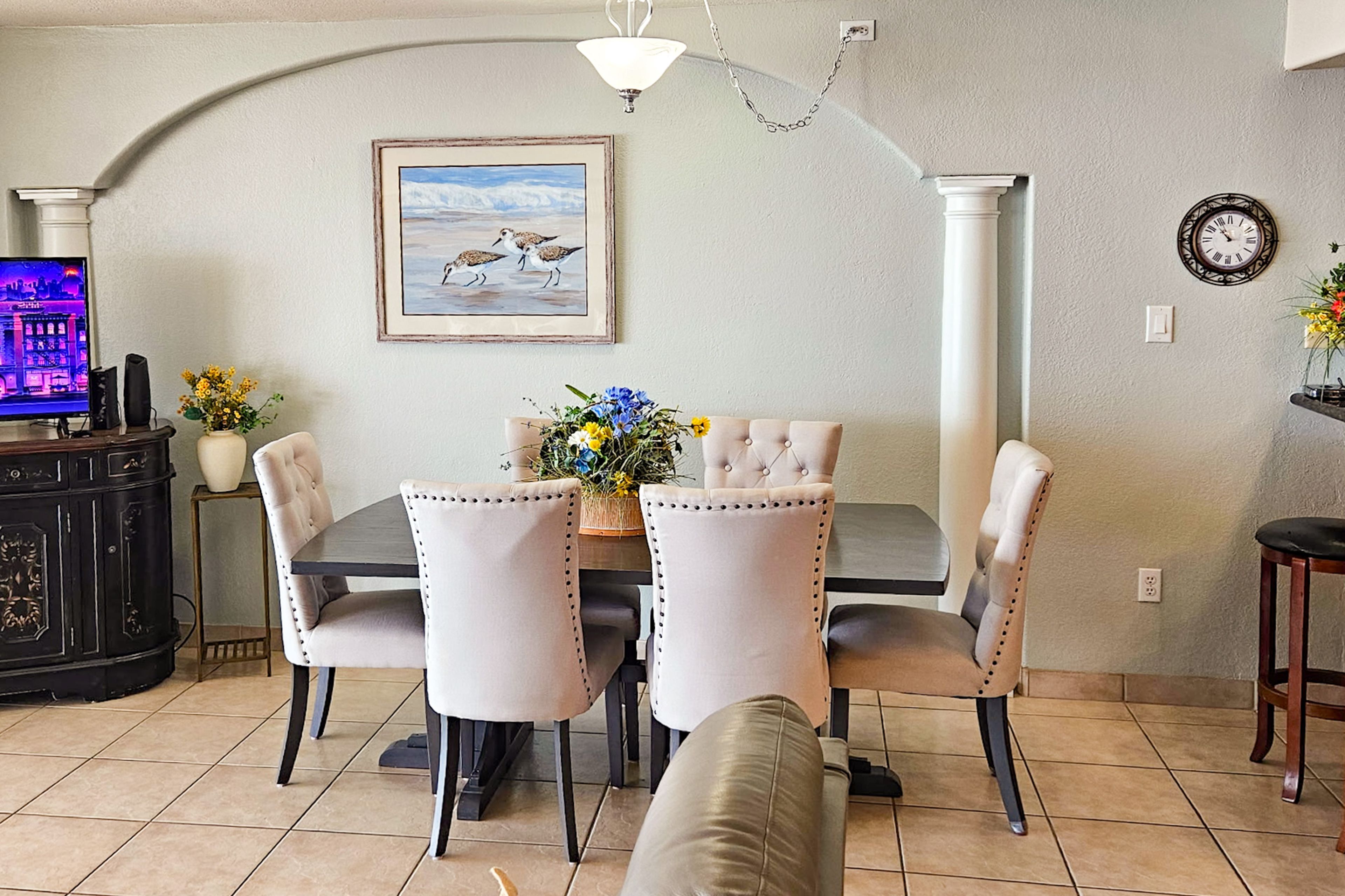 Dining Area | Single-Story Condo