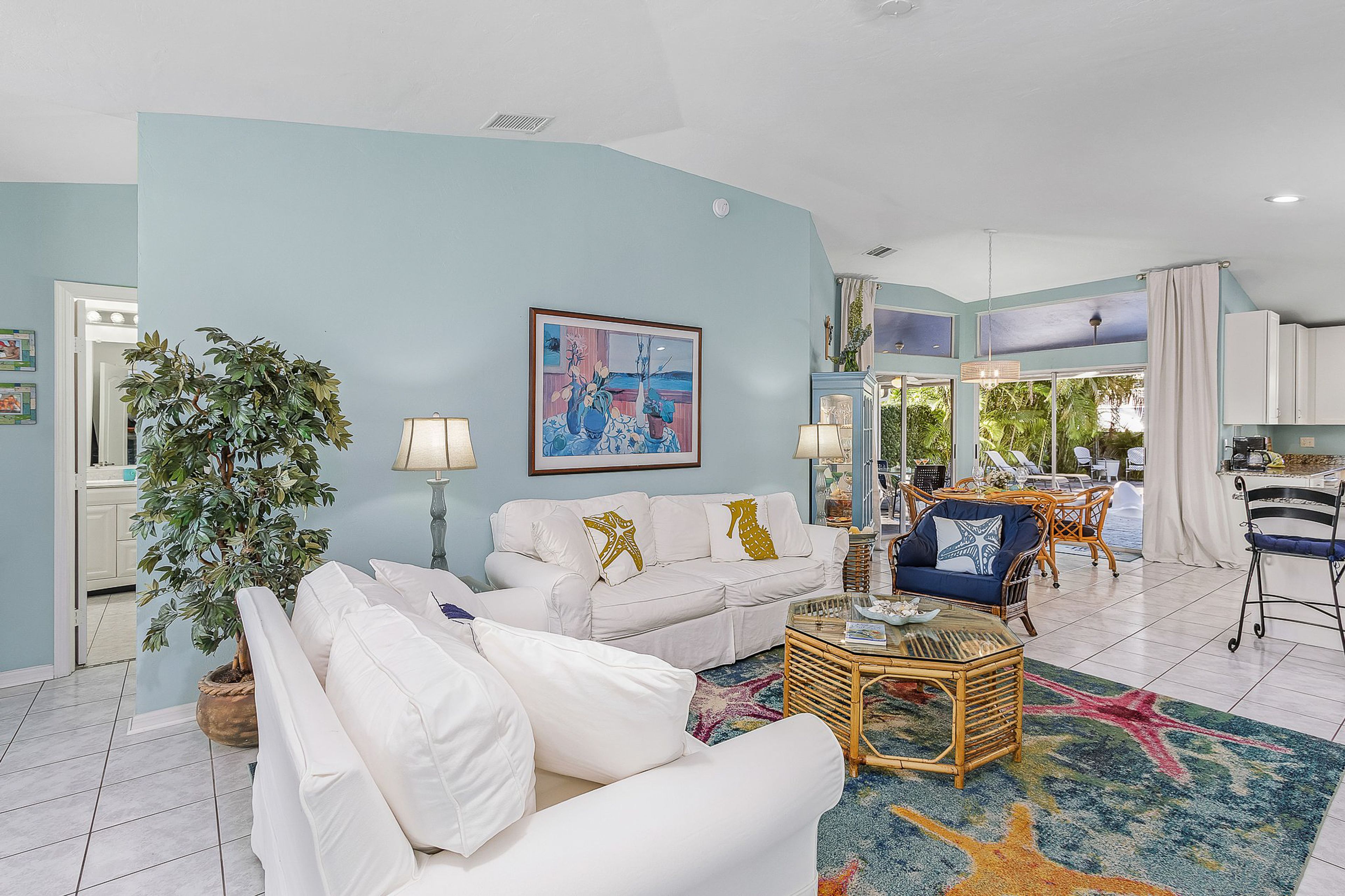 Property Interior | Central A/C & Heating | Free WiFi