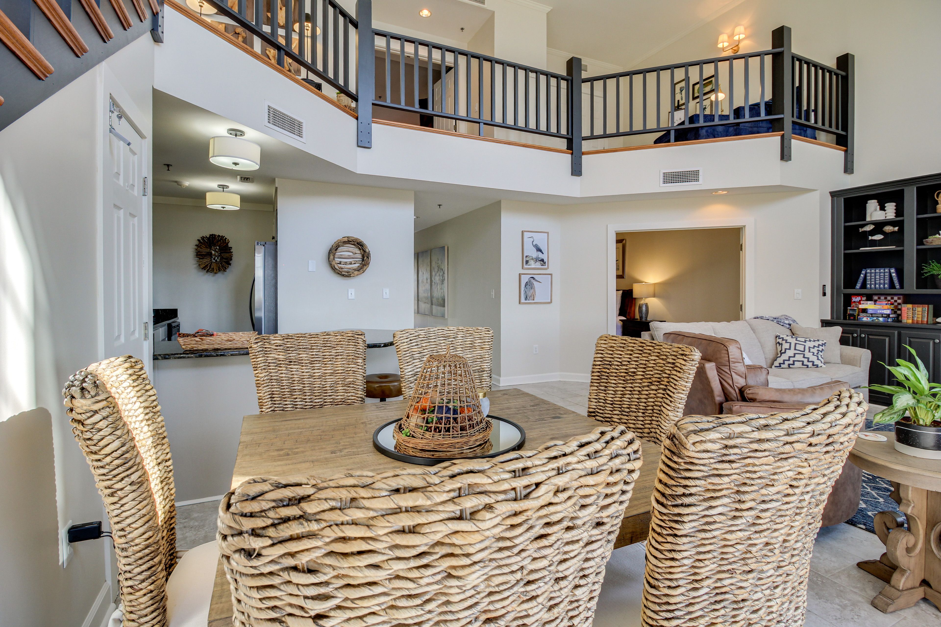 Dining Area | 1st Floor