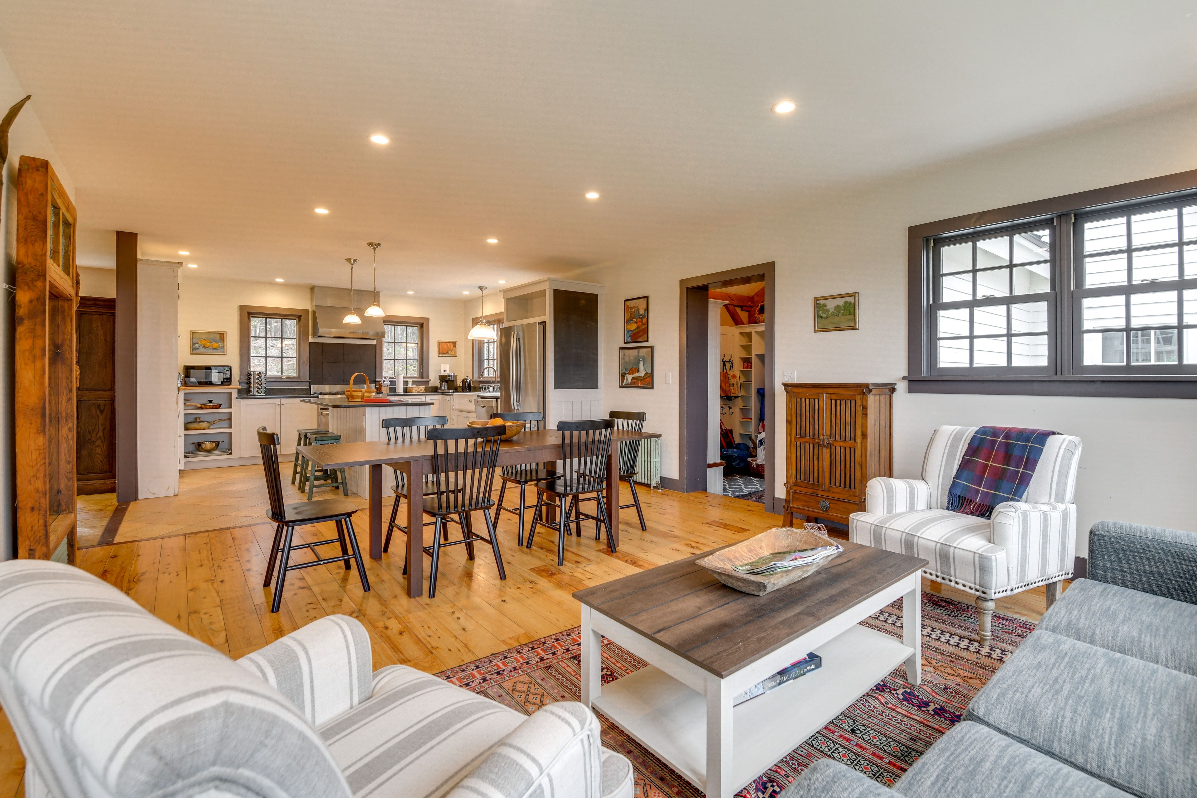 Interior | Open Floor Plan | Free WiFi