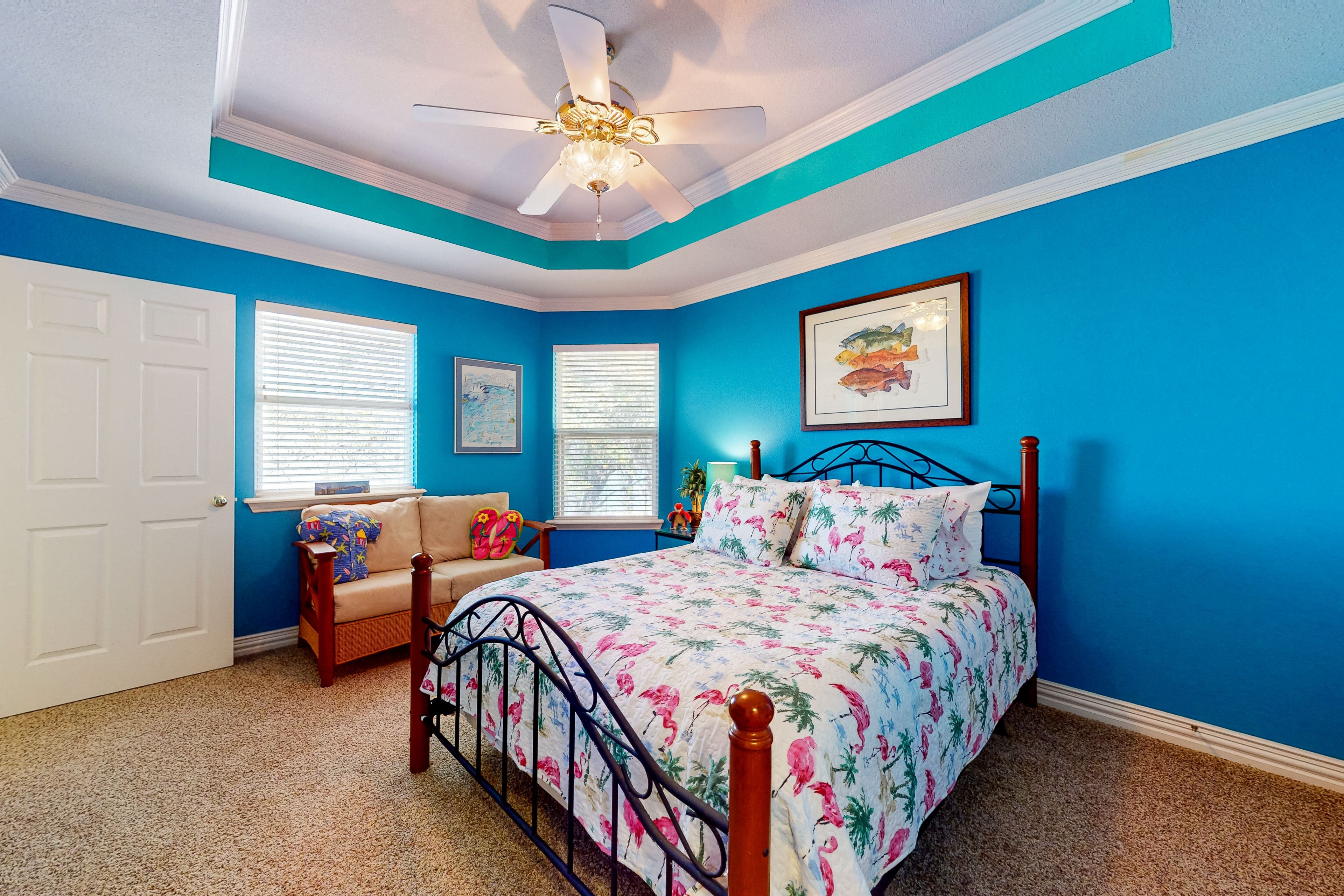 Bedroom 3 | Queen Bed