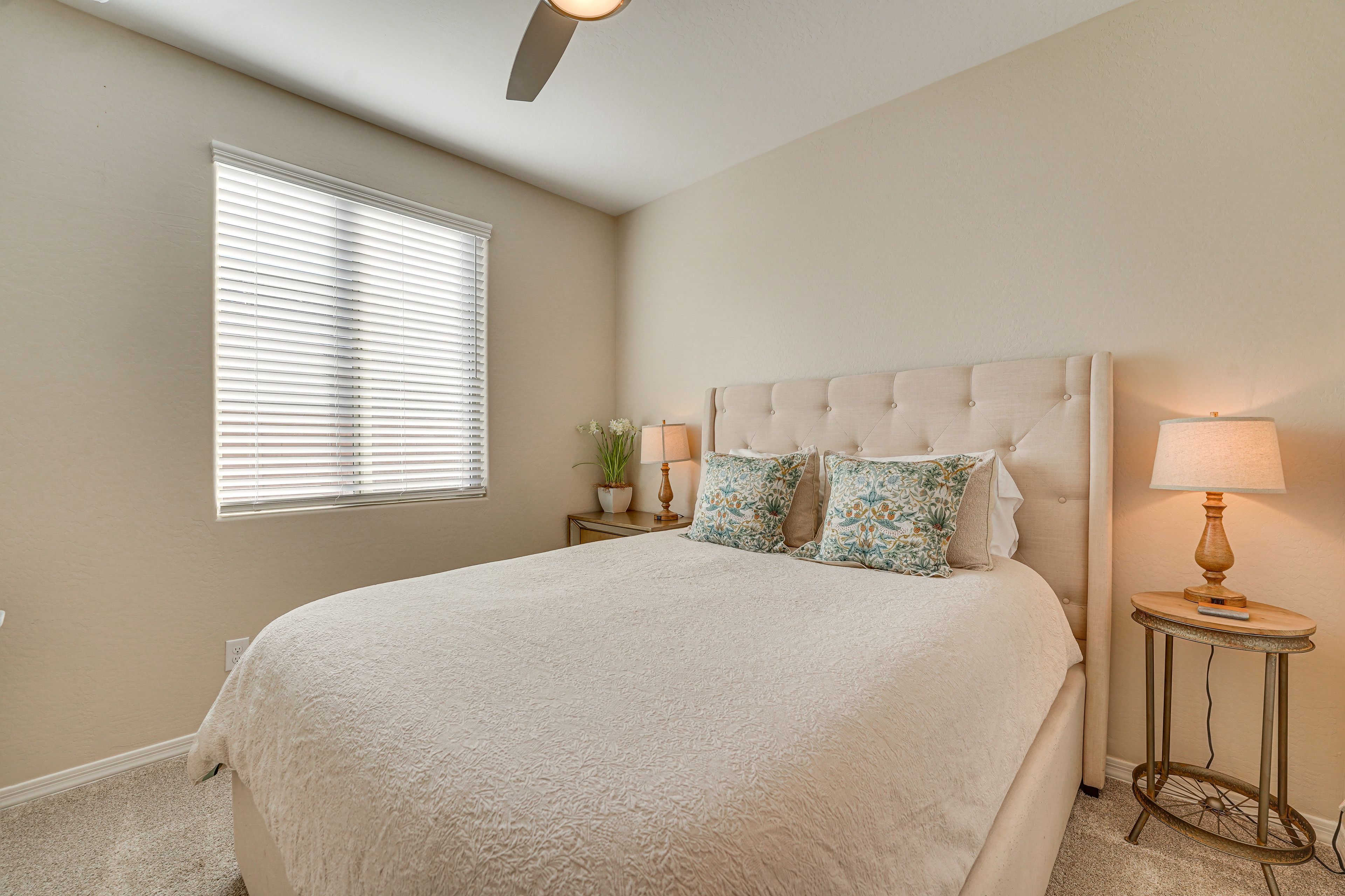 Bedroom 2 | Queen Bed