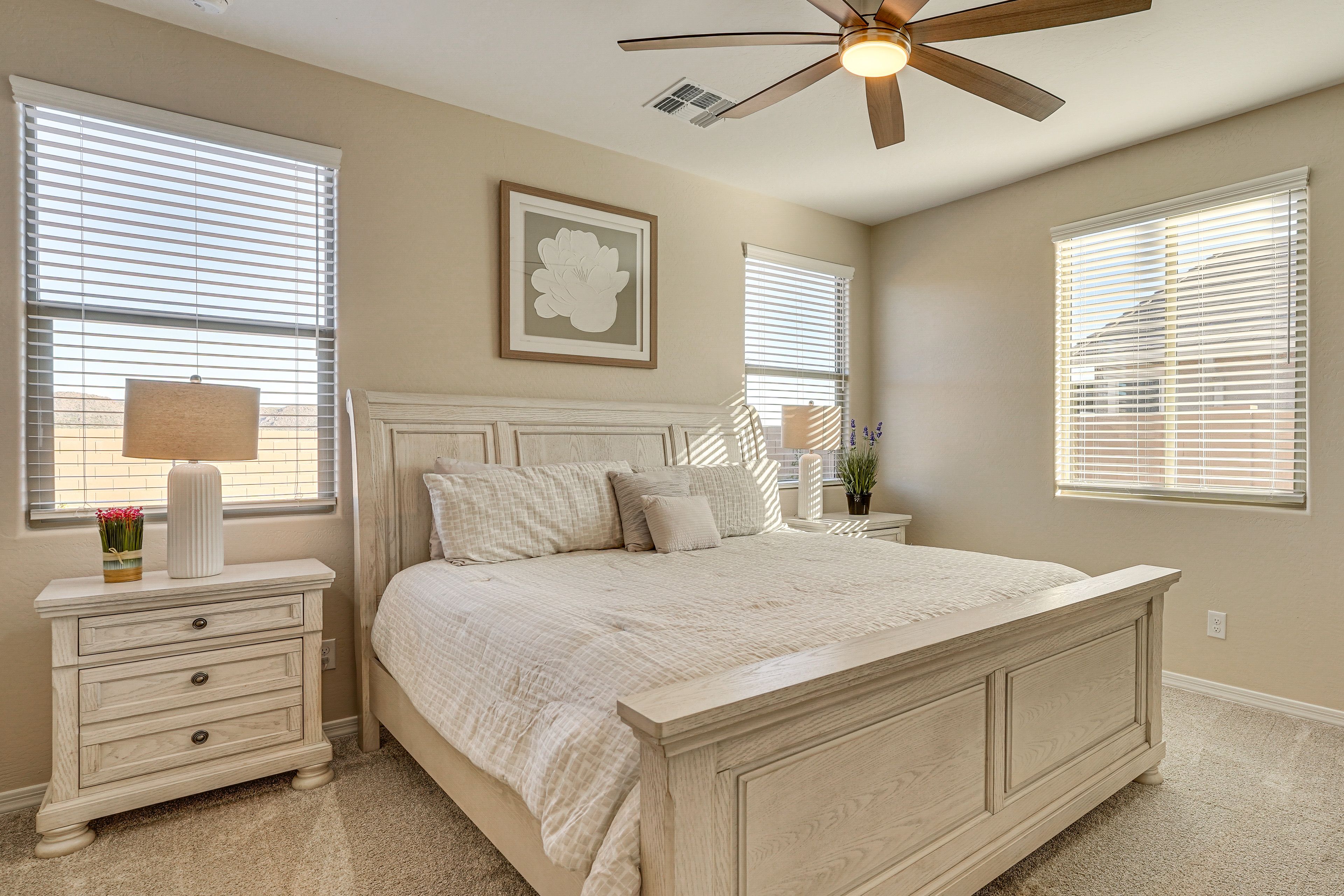 Bedroom 1 | King Bed