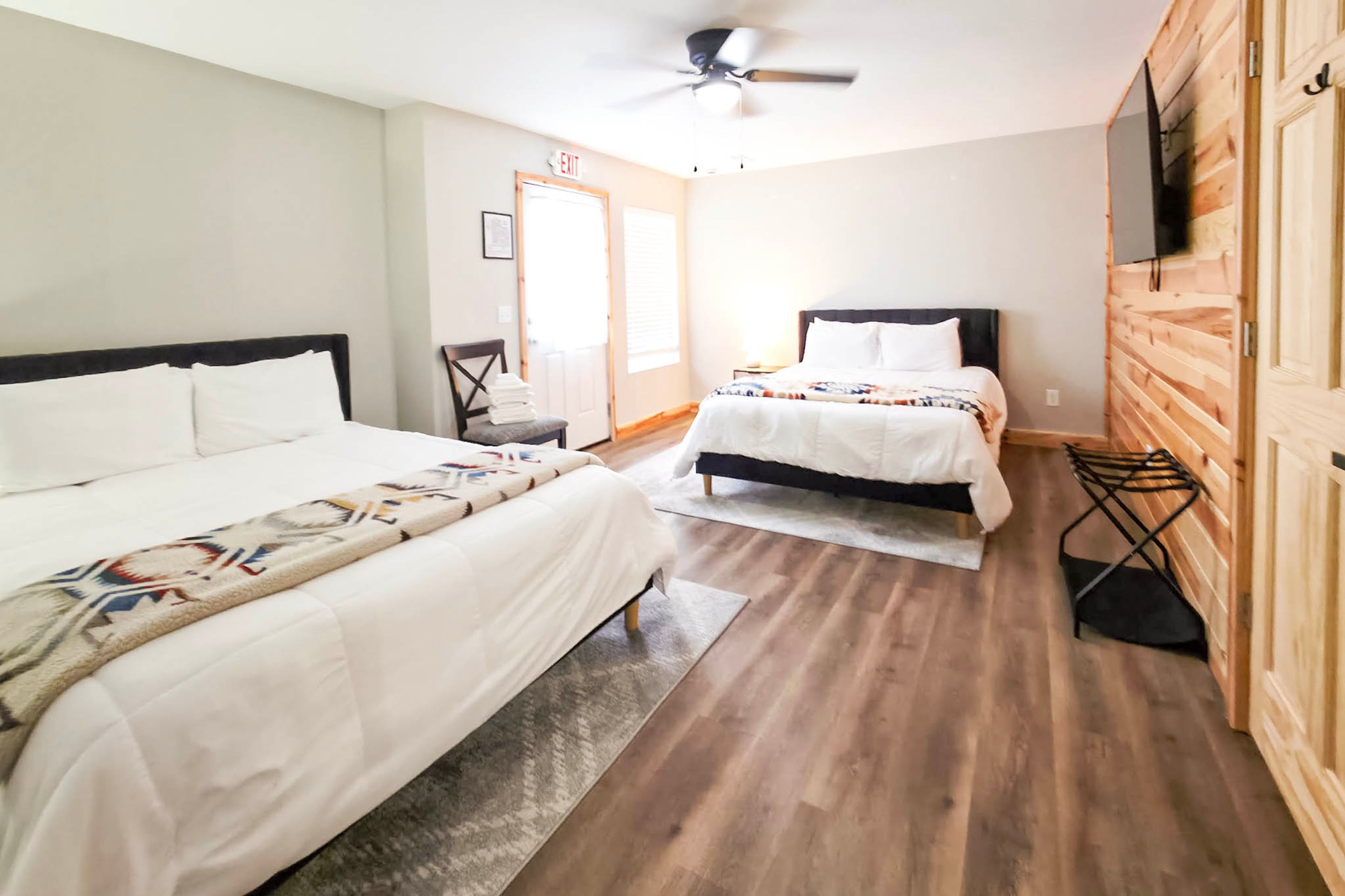 Bedroom 3 | 2 Queen Beds