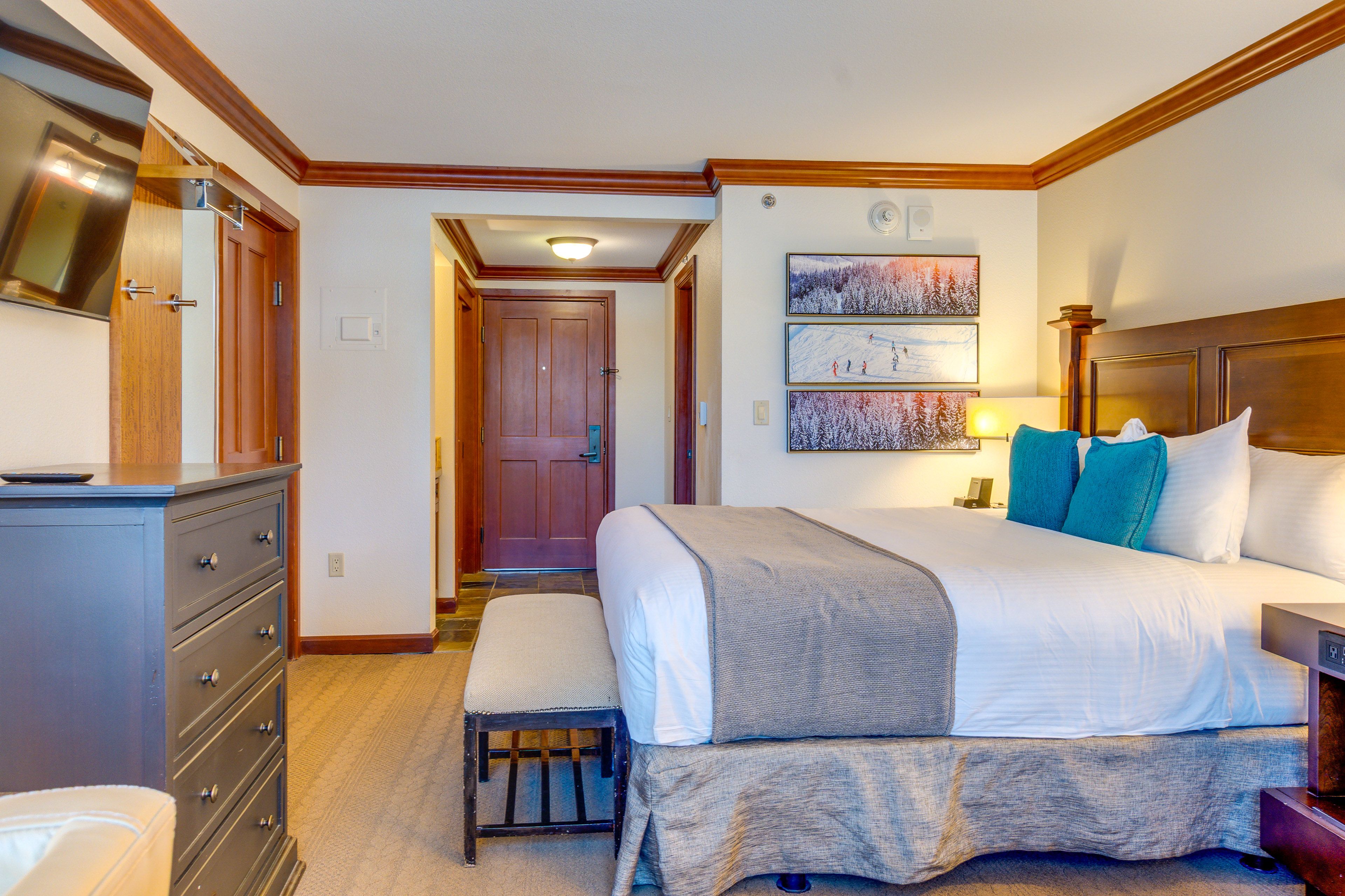 Olympic Valley Vacation Rental | Studio | 1BA | 400 Sq Ft | Step-Free Access