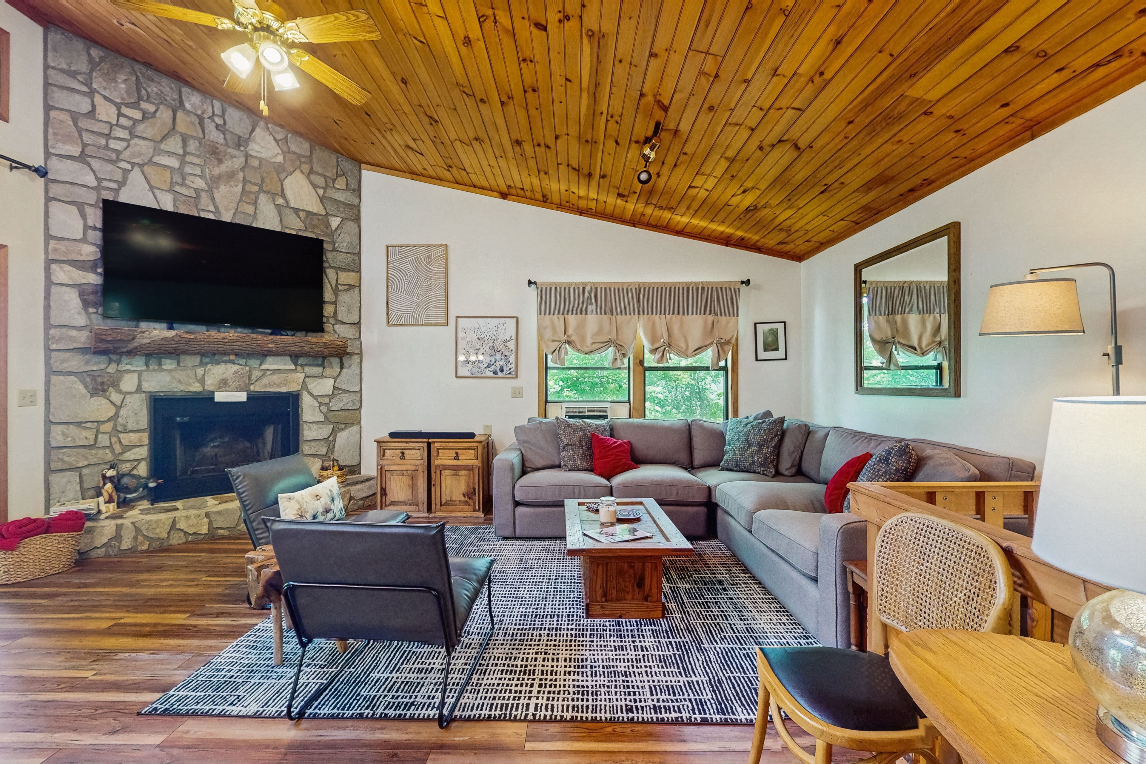 Maggie Valley Vacation Rental | 3BR | 3BA | Stairs Required | 1,560 Sq Ft