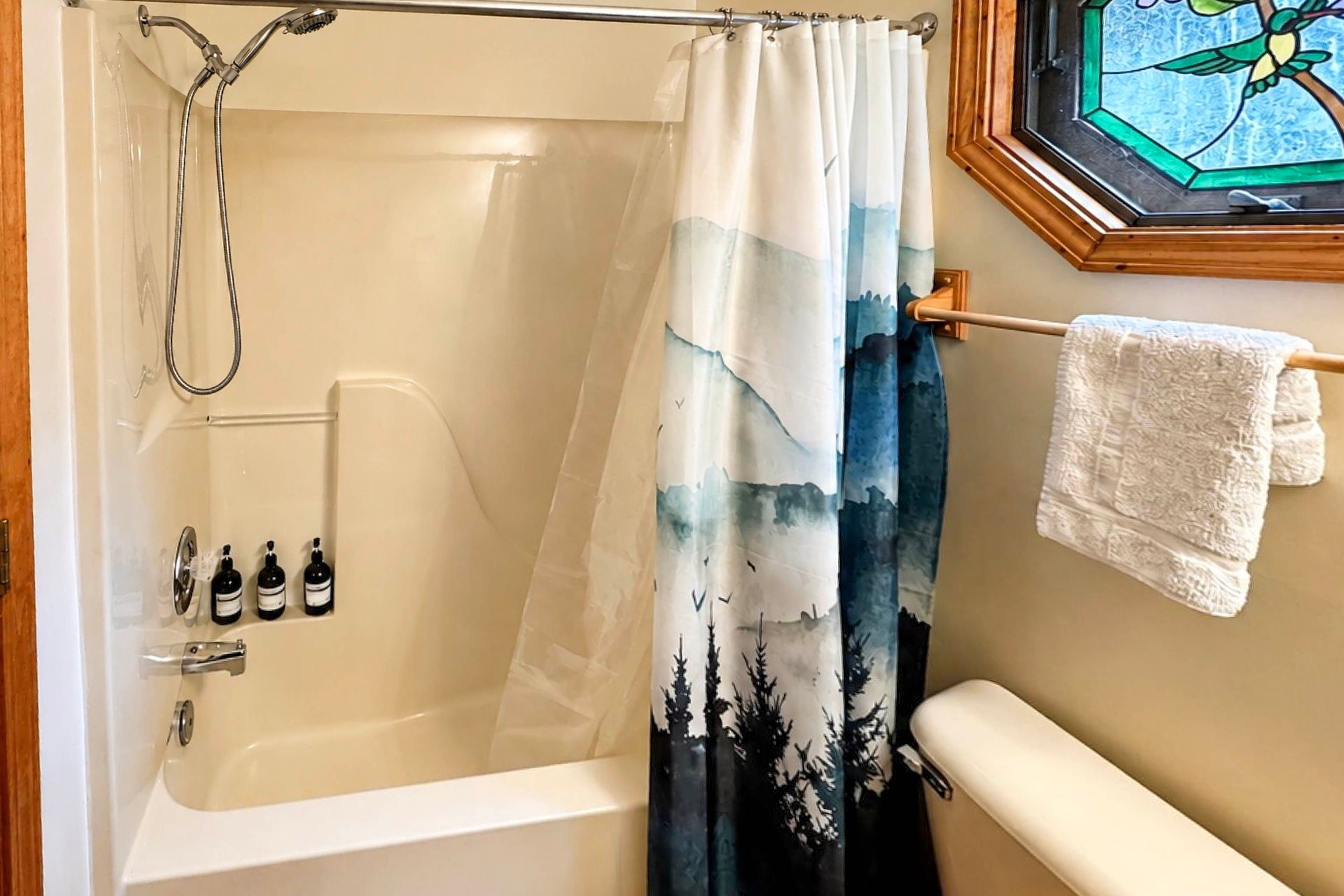 Full Bathroom