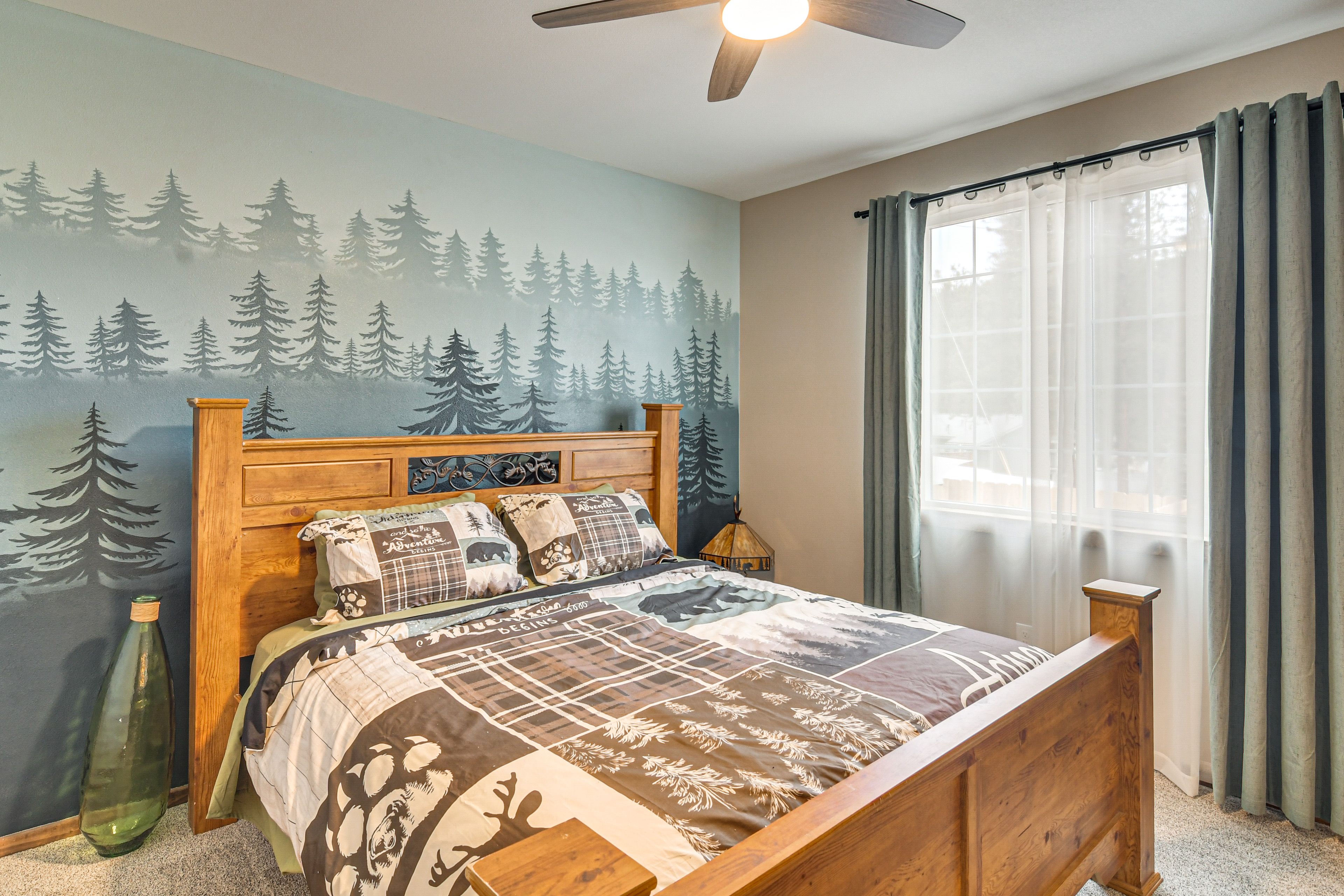 Bedroom 1 | King Bed