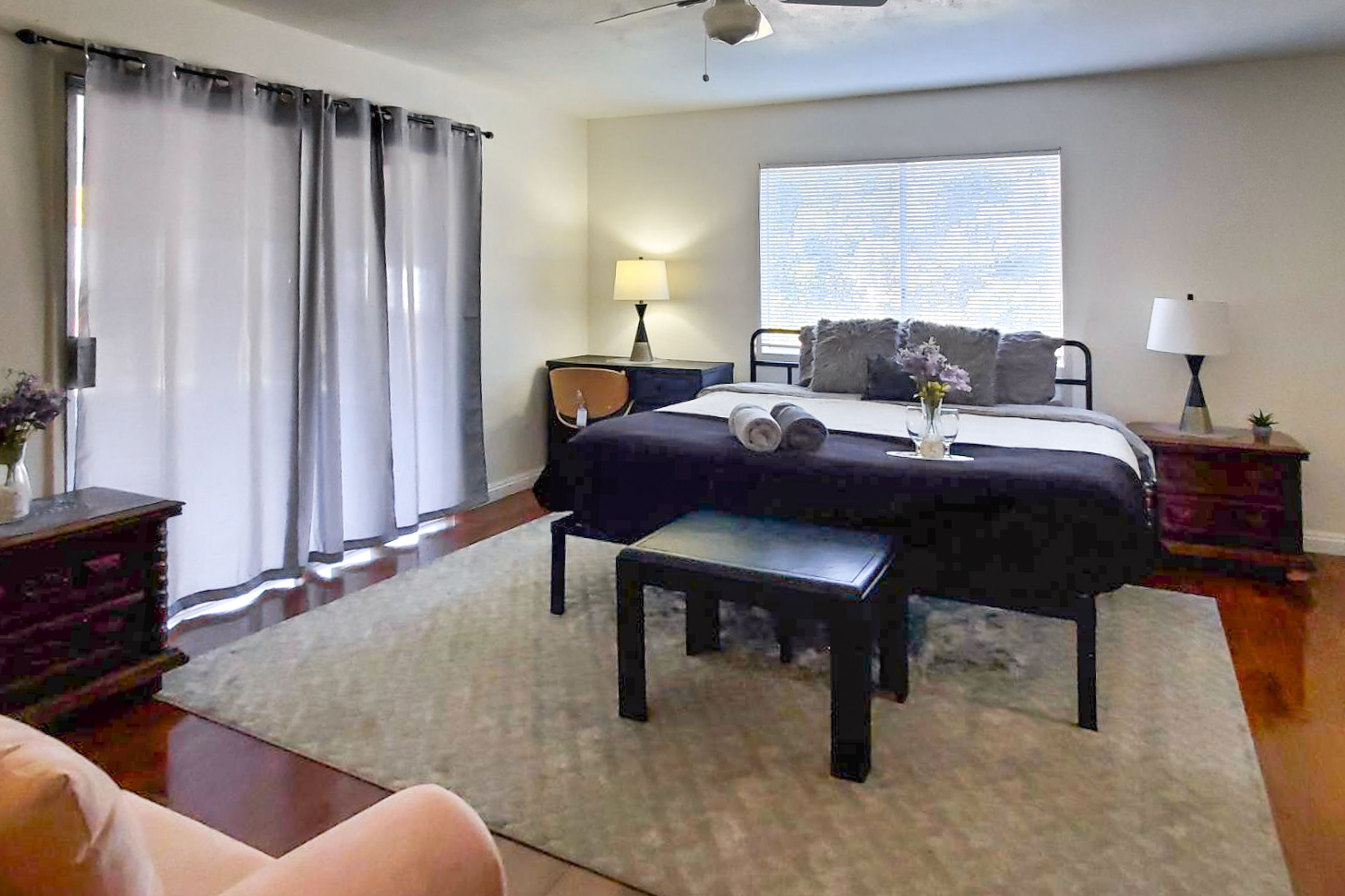 Bedroom 2 | Queen Bed