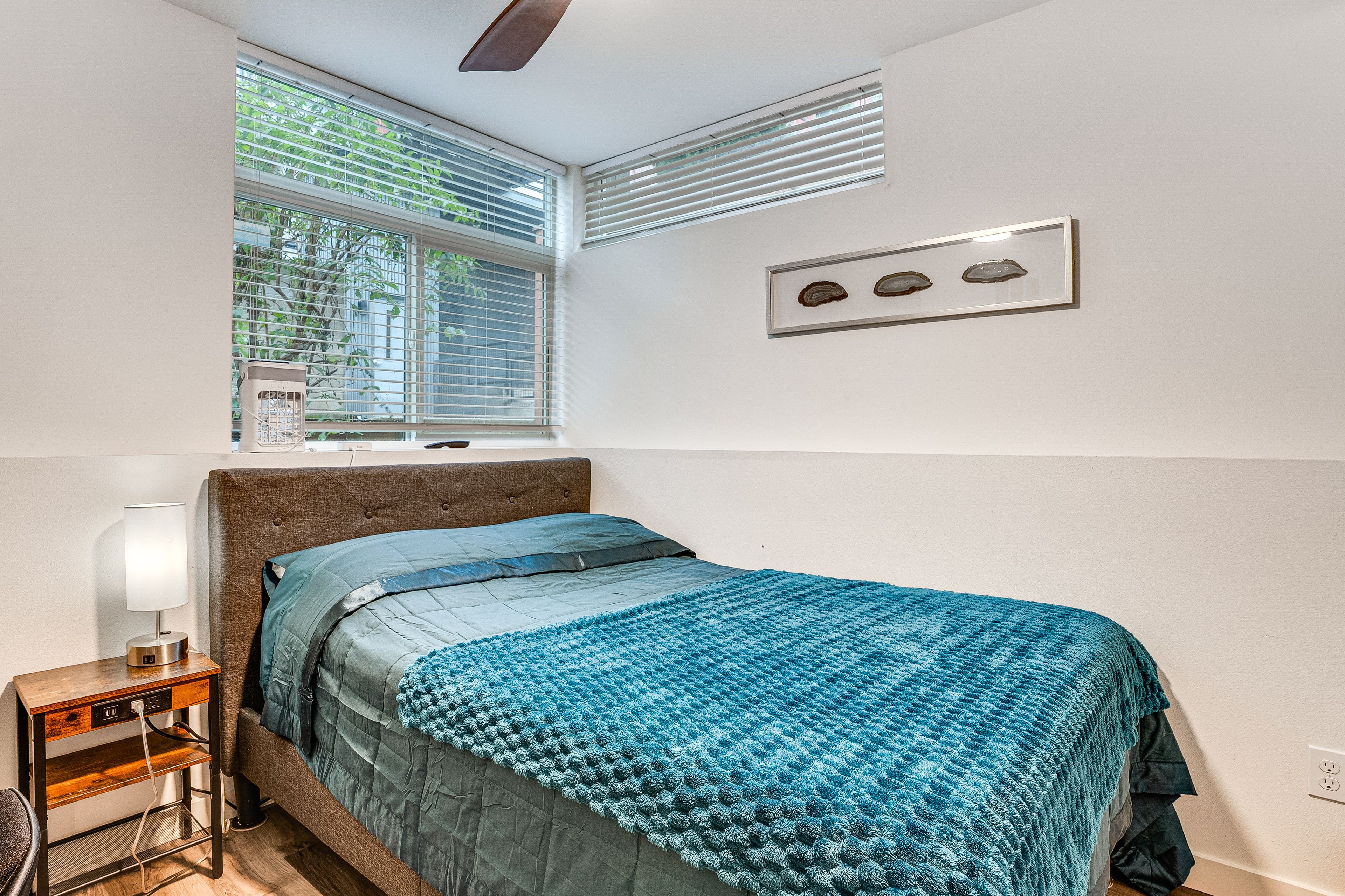 Bedroom 1 | 1st Floor | Full Bed | Smart TV | Laptop-Friendly Workspace