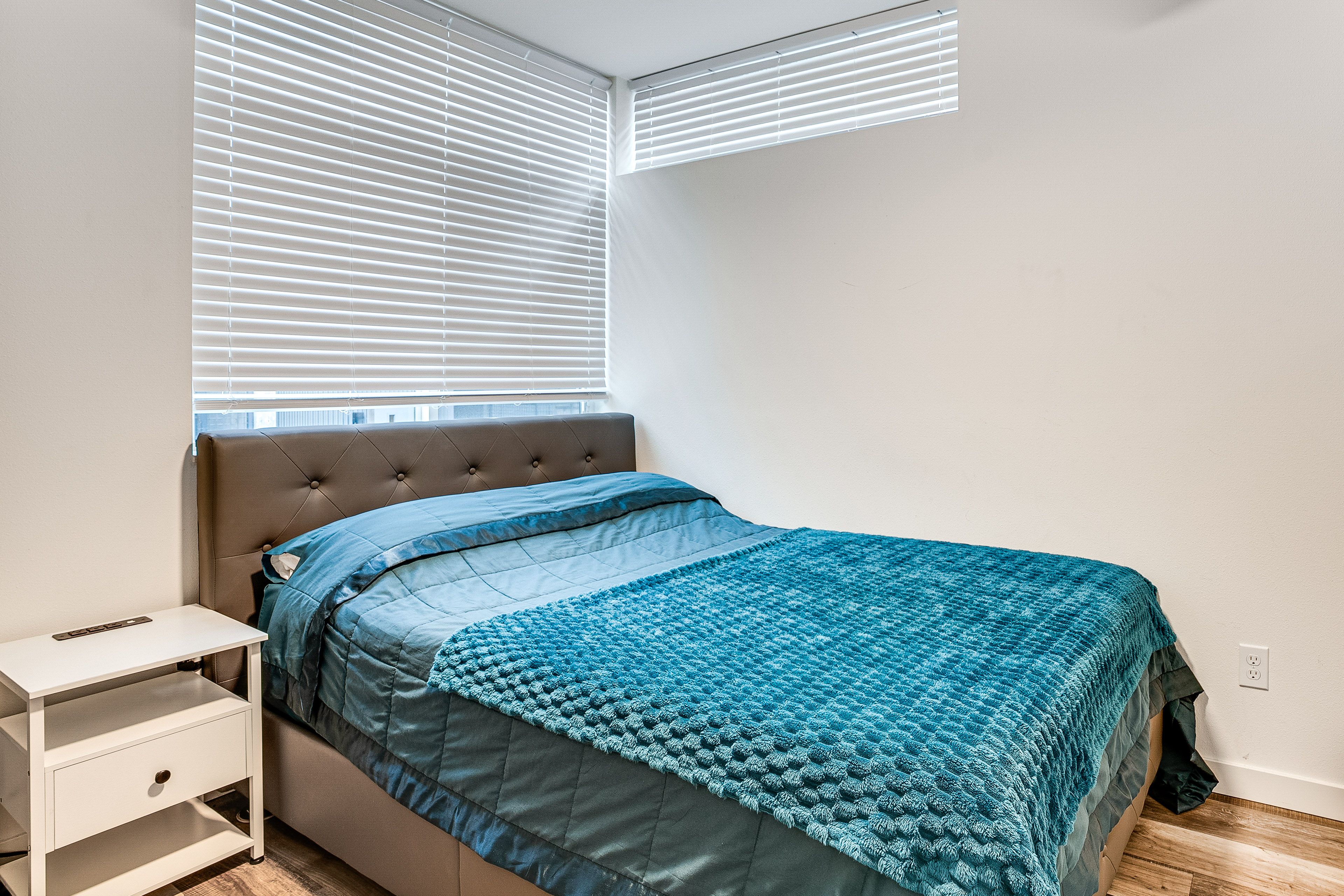 Bedroom 4 | 2nd Floor | Full Bed | Laptop-Friendly Workspace | Smart TV