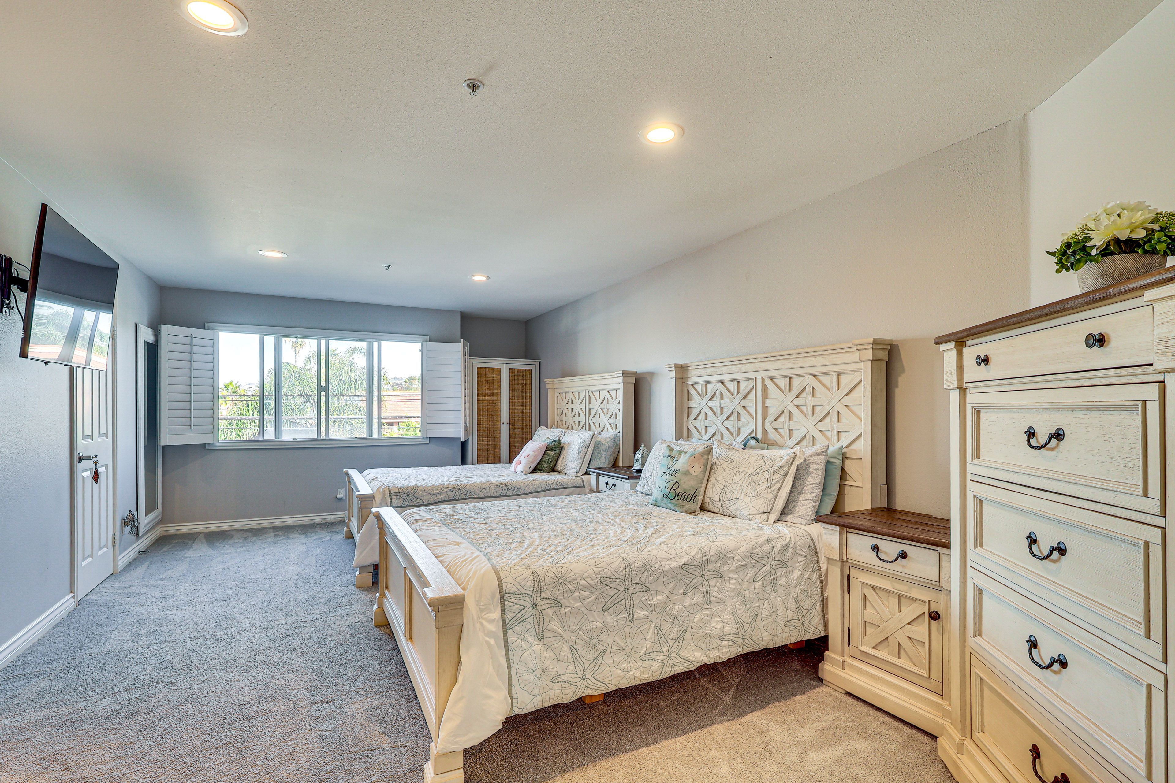 Bedroom 2 | 2 Queen Beds