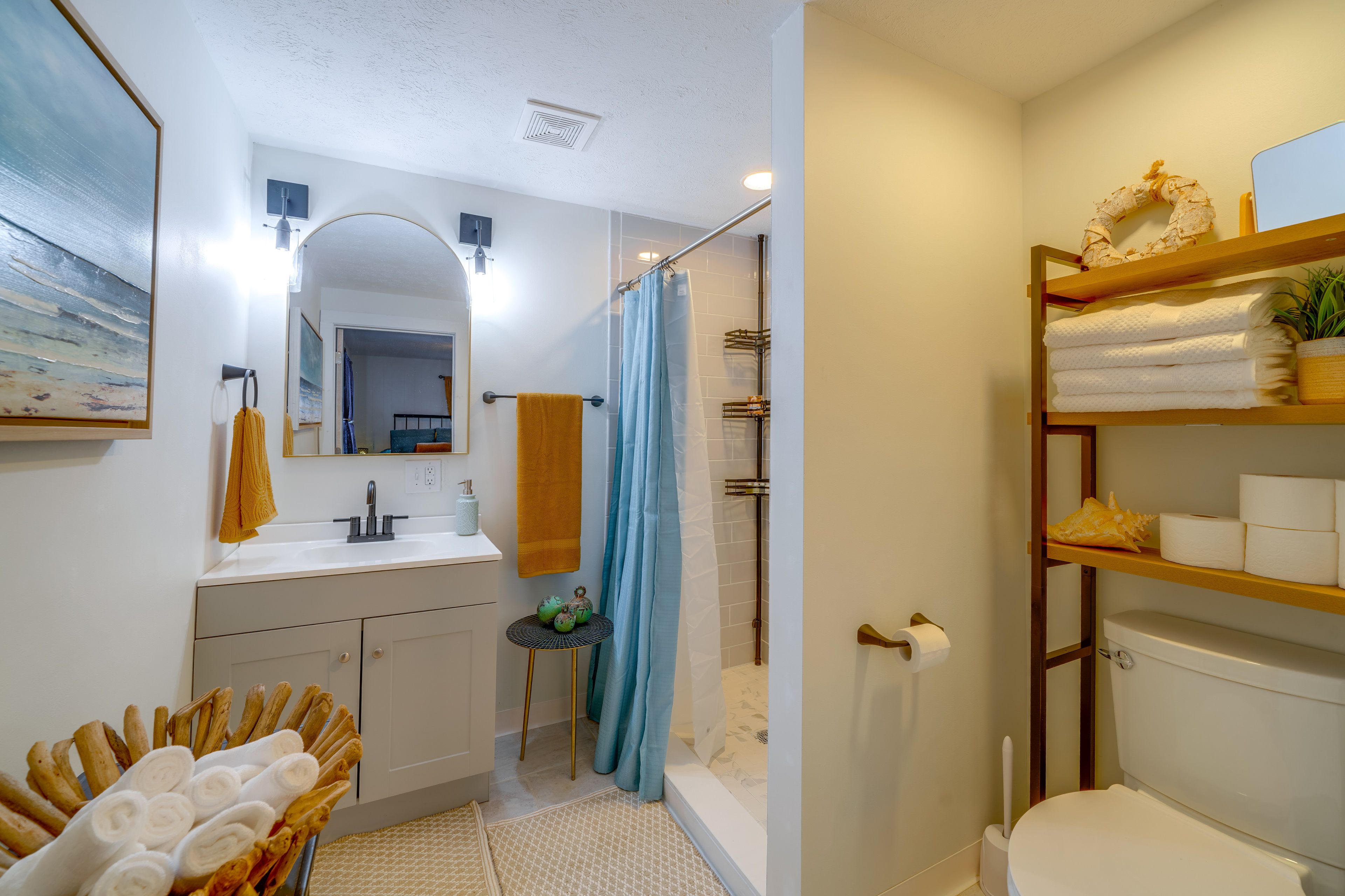 En-Suite Bathroom | Complimentary Toiletries