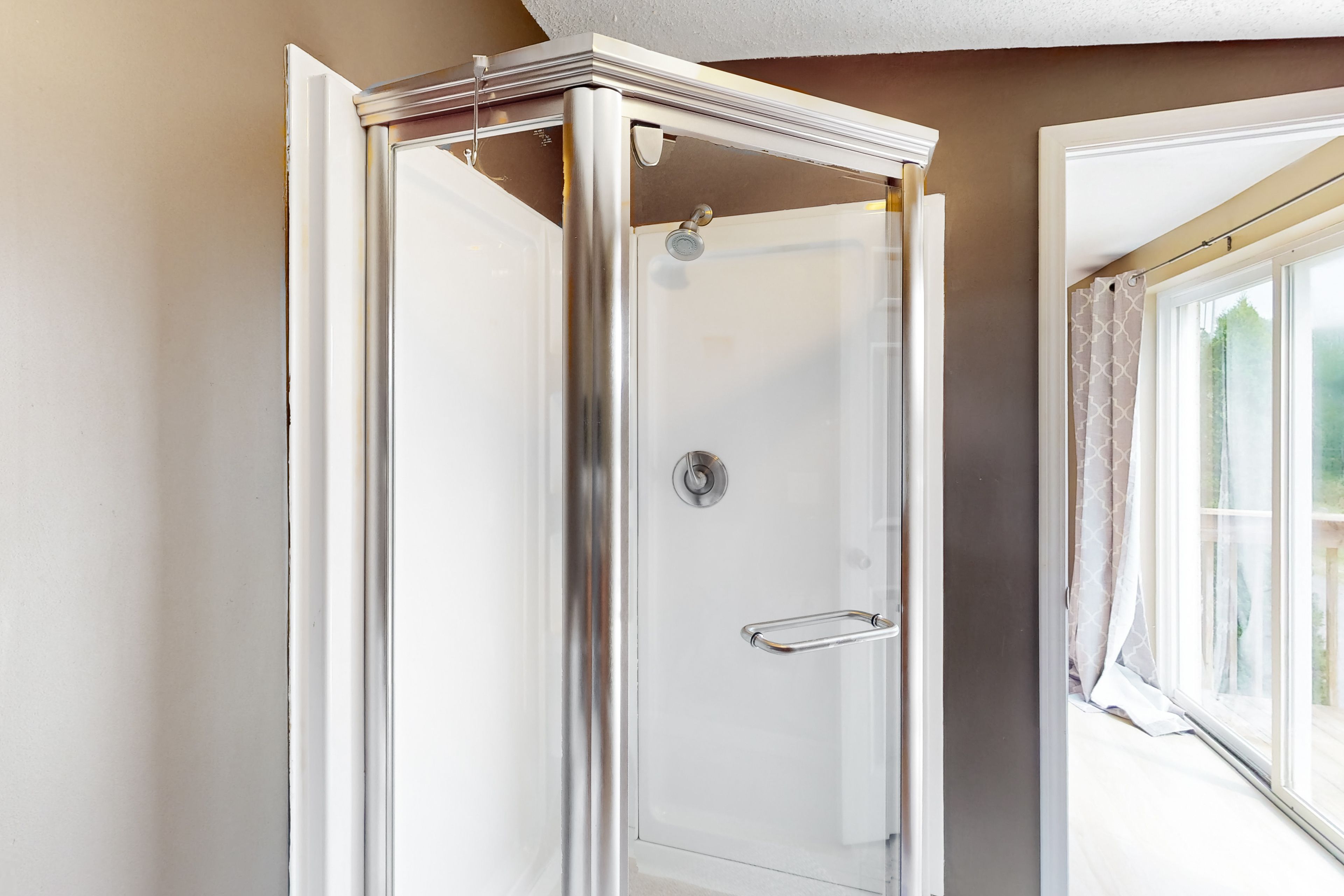 En-Suite | 2nd Level