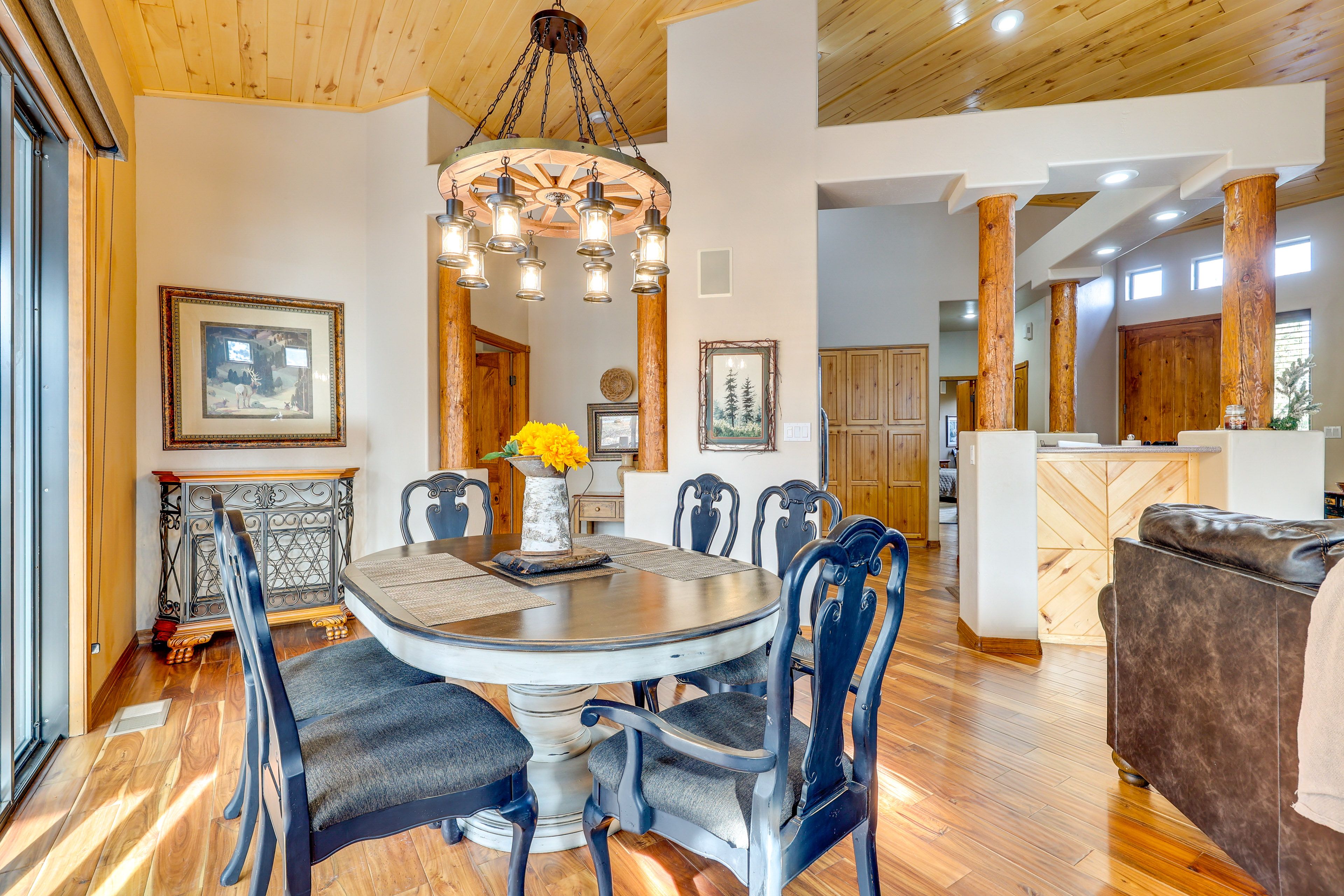 Dining Space | Dishware/Flatware