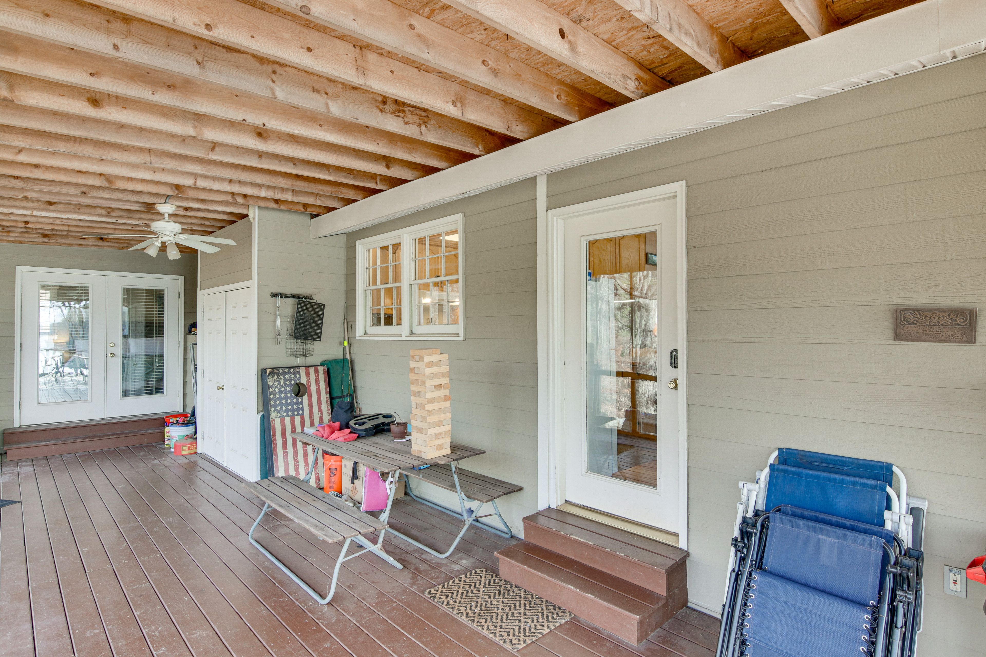 Cabin Exterior | Yard Games | Laundry