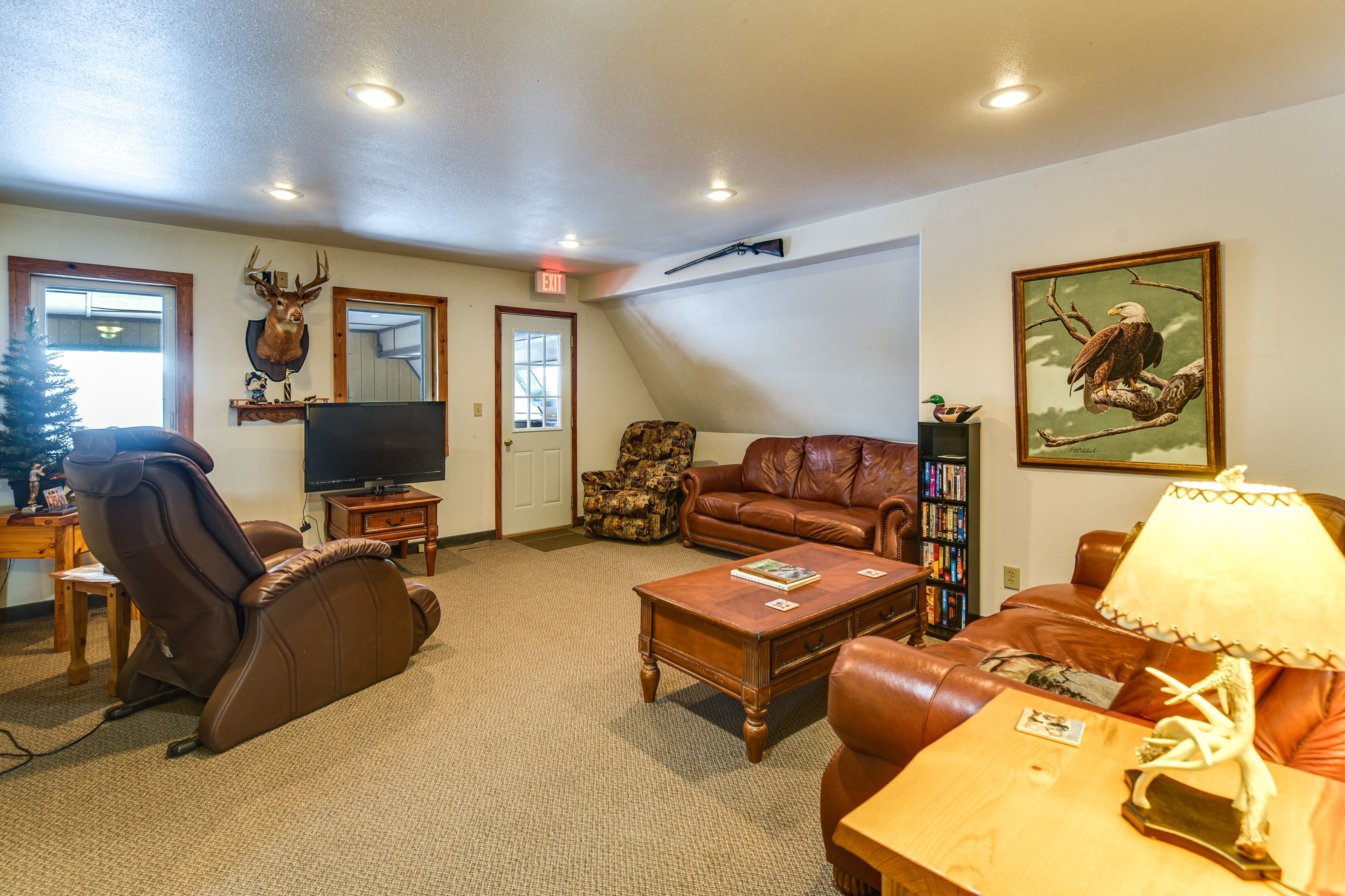 Lounge Area | 2nd Floor