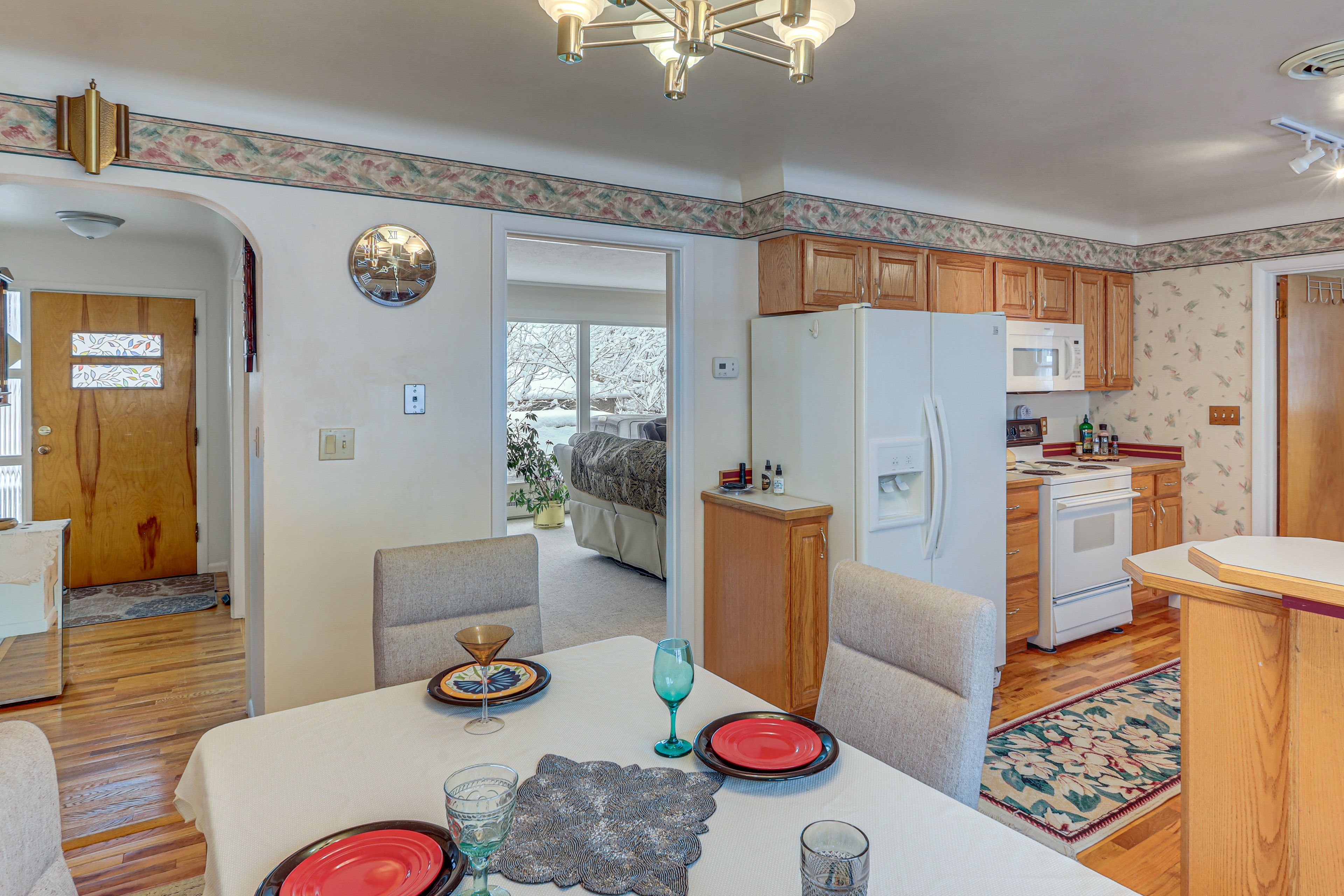 Dining Table | Main Floor