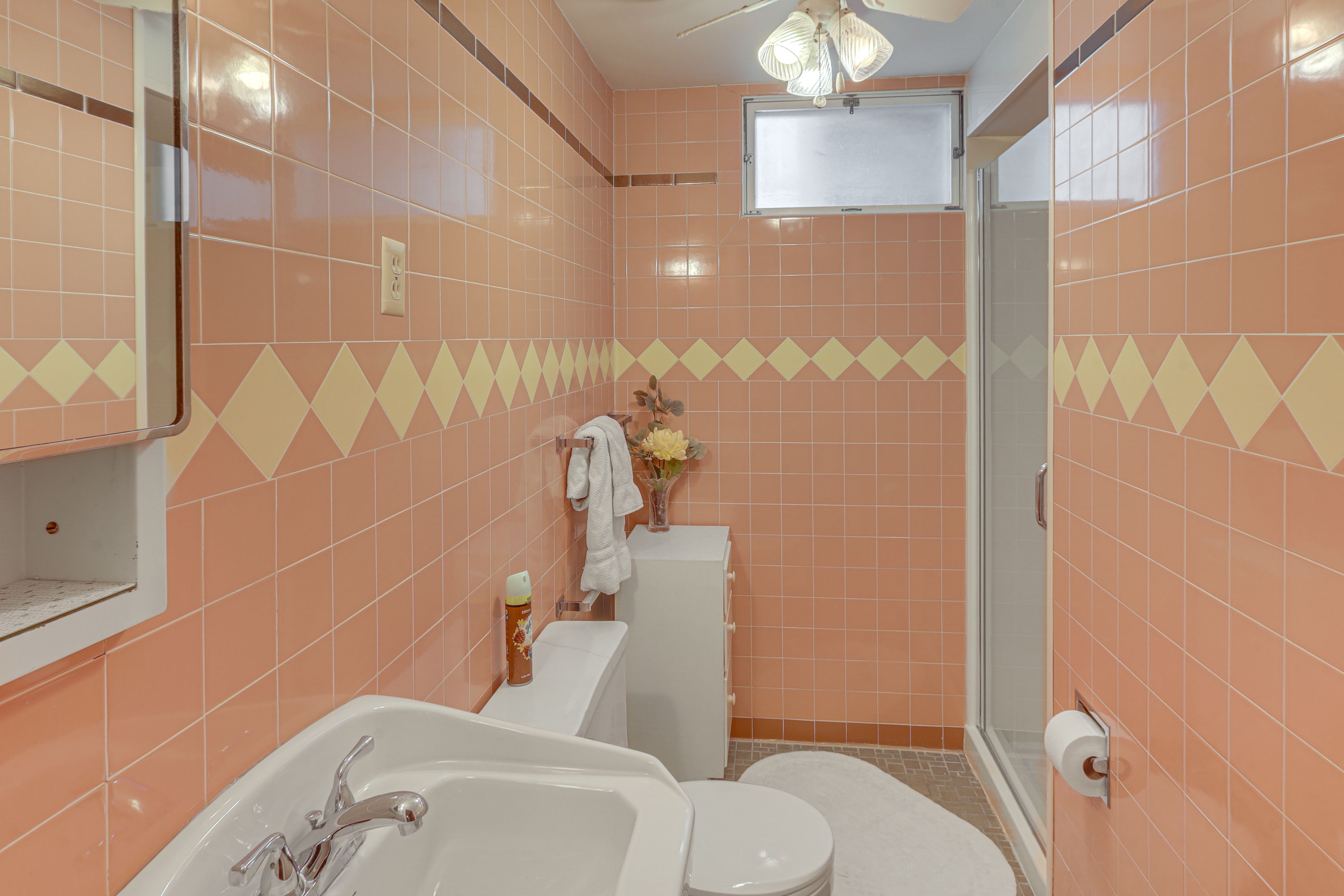 Full Bathroom | Basement