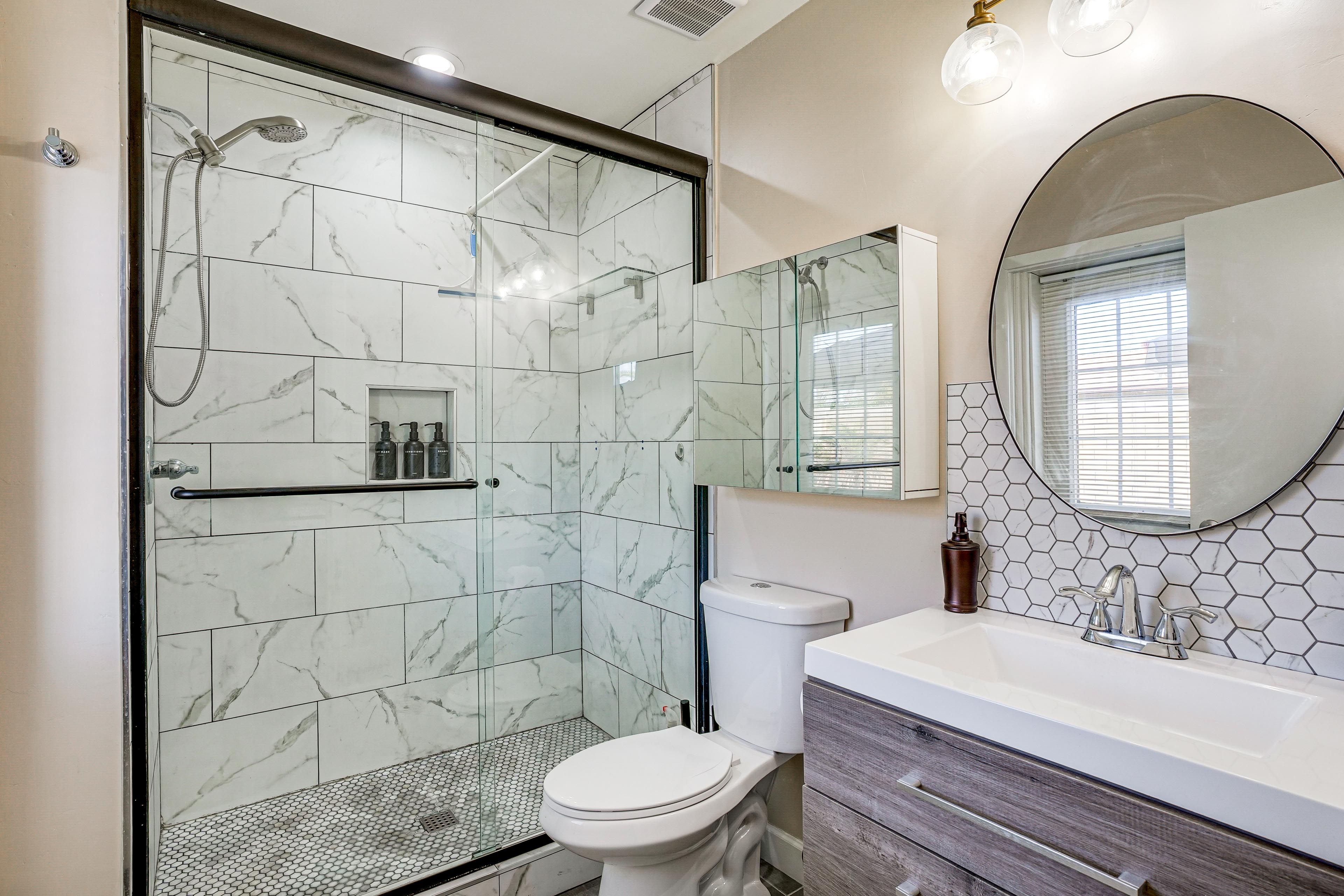 Full Bathroom