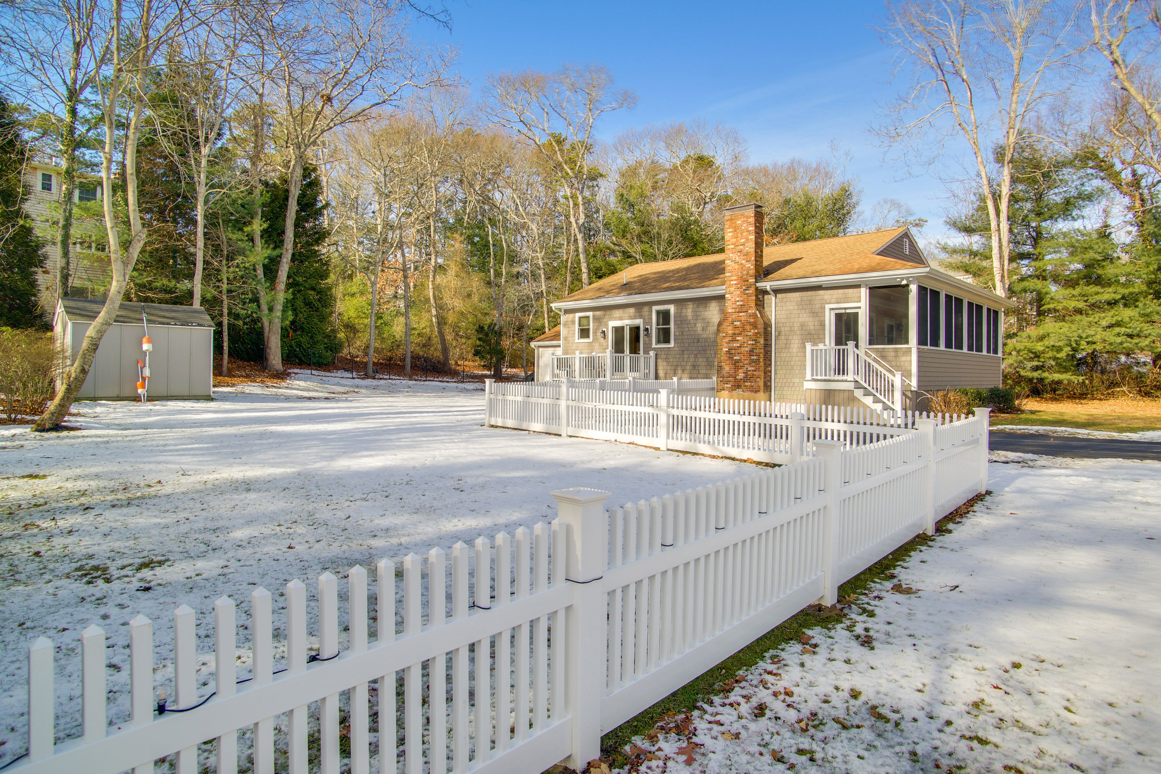 Home Exterior | Parking | Driveway (3 Vehicles) | Trailers Allowed