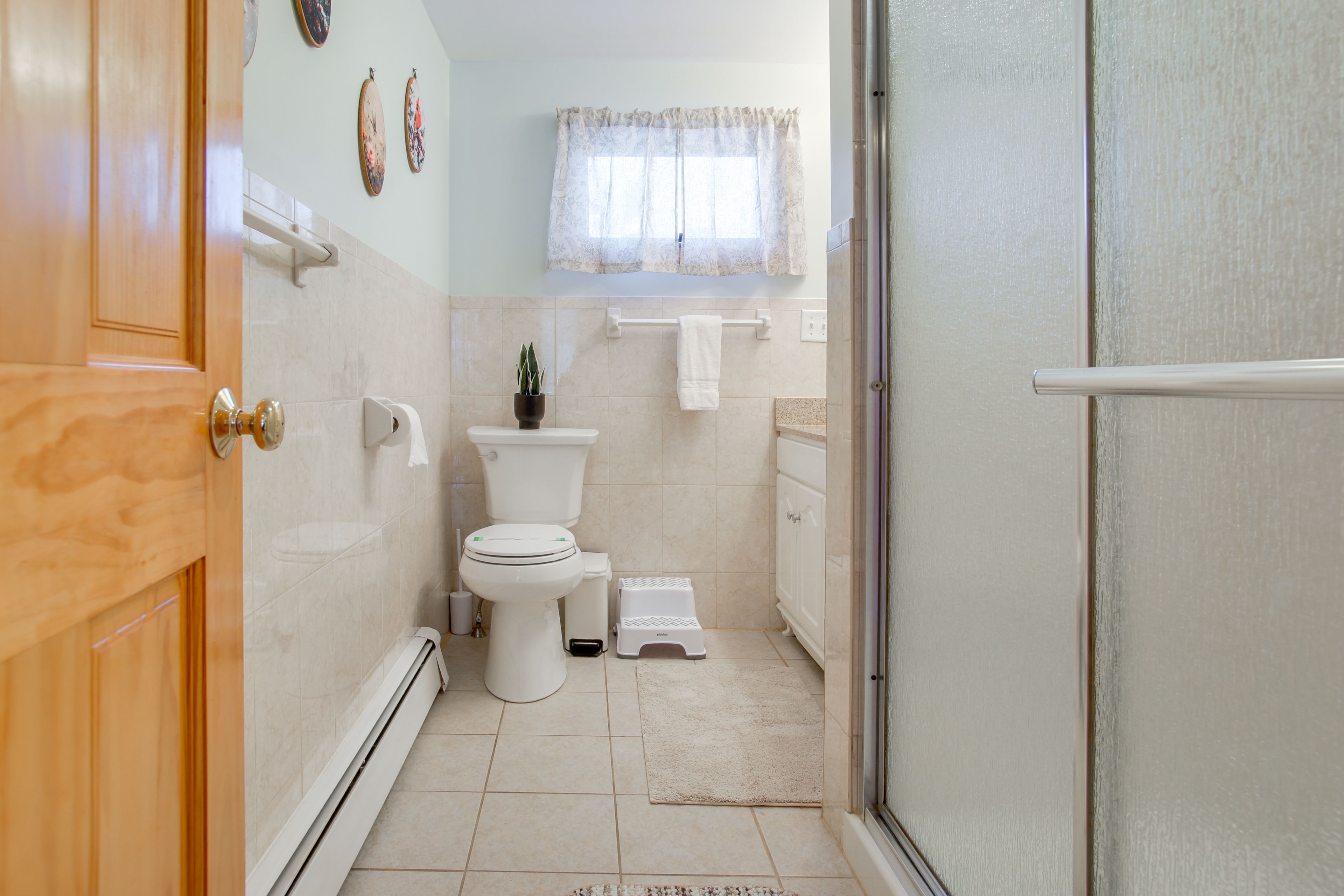 Full Bath | Main Level