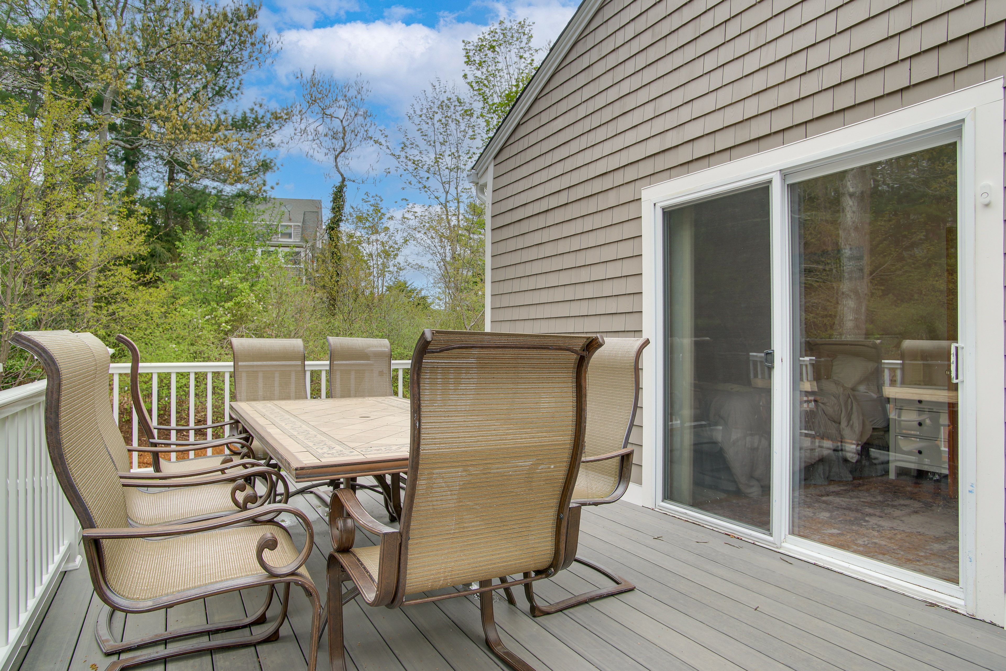 Furnished Deck