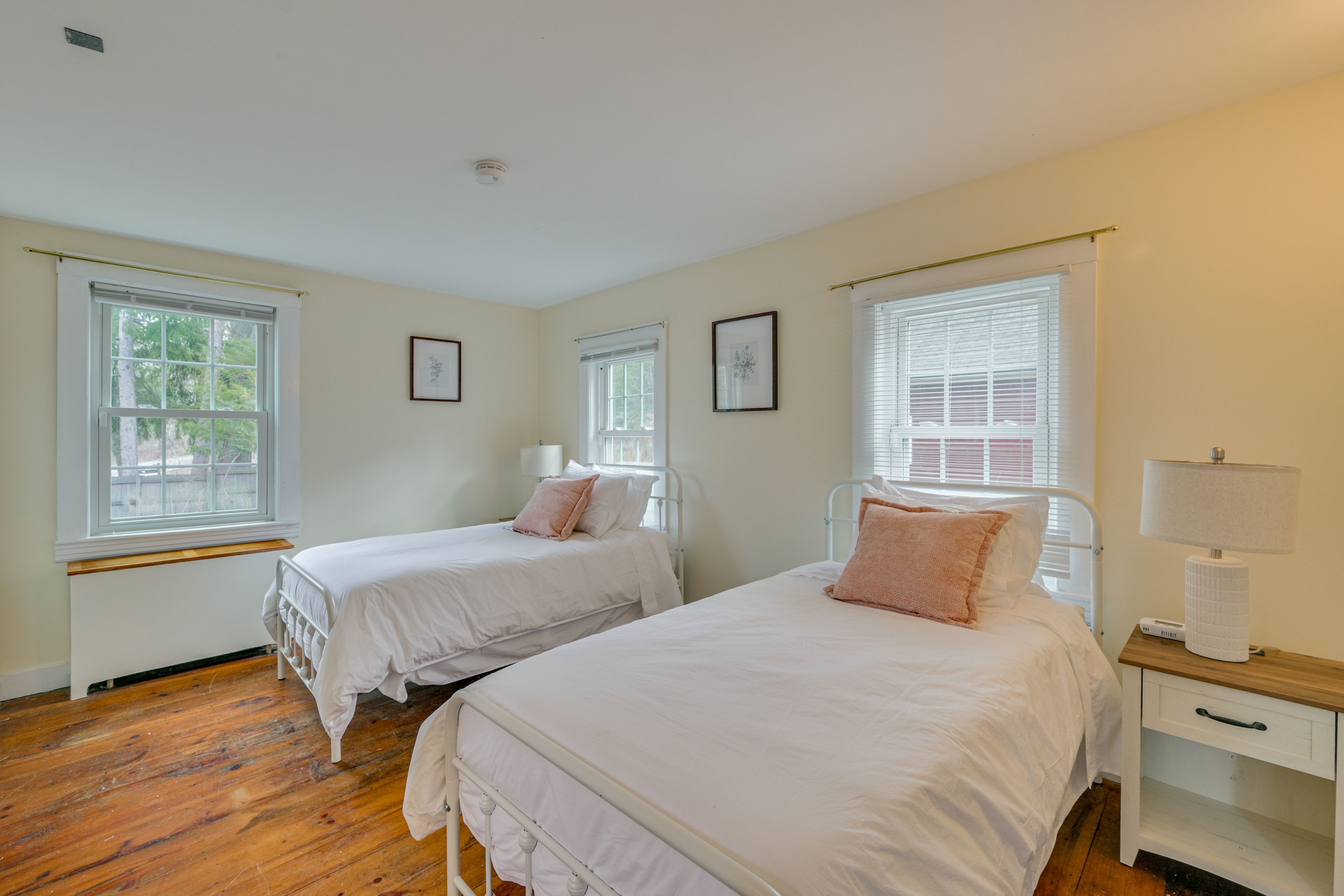 Bedroom 4 | 2 Twin Beds