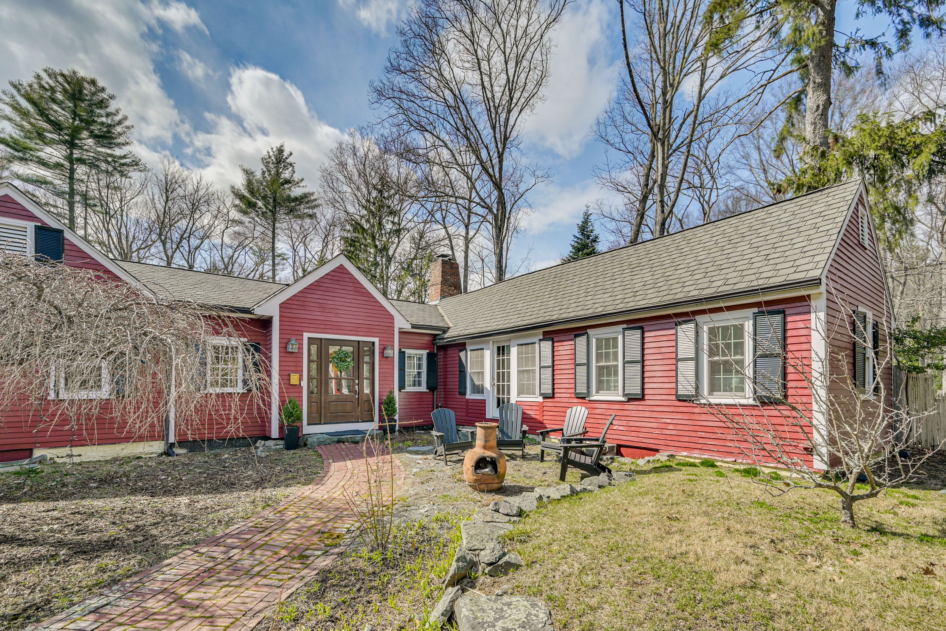 Dover Vacation Rental | 4BR | 2BA | 3,600 Sq Ft