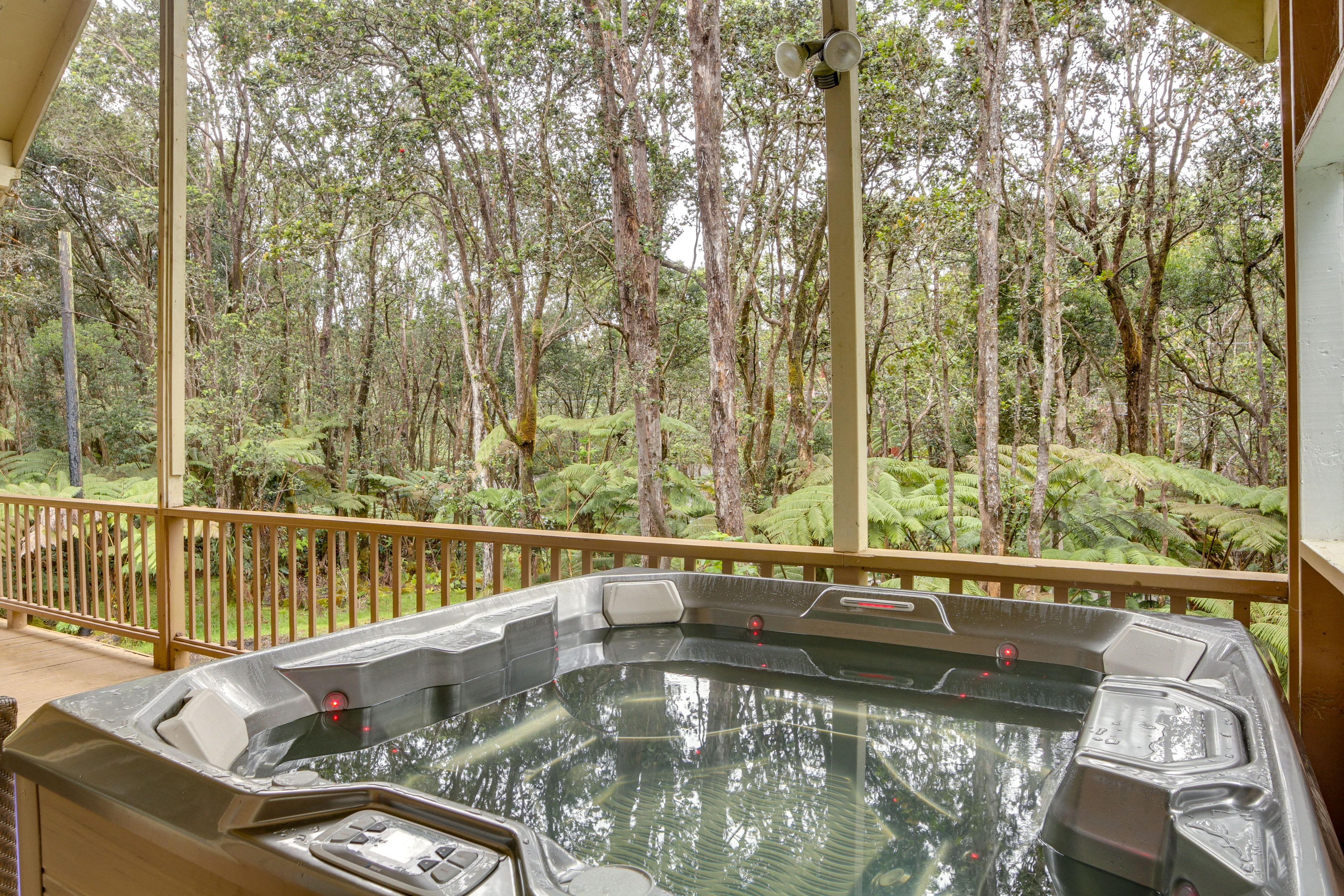 Private Deck | Hot Tub