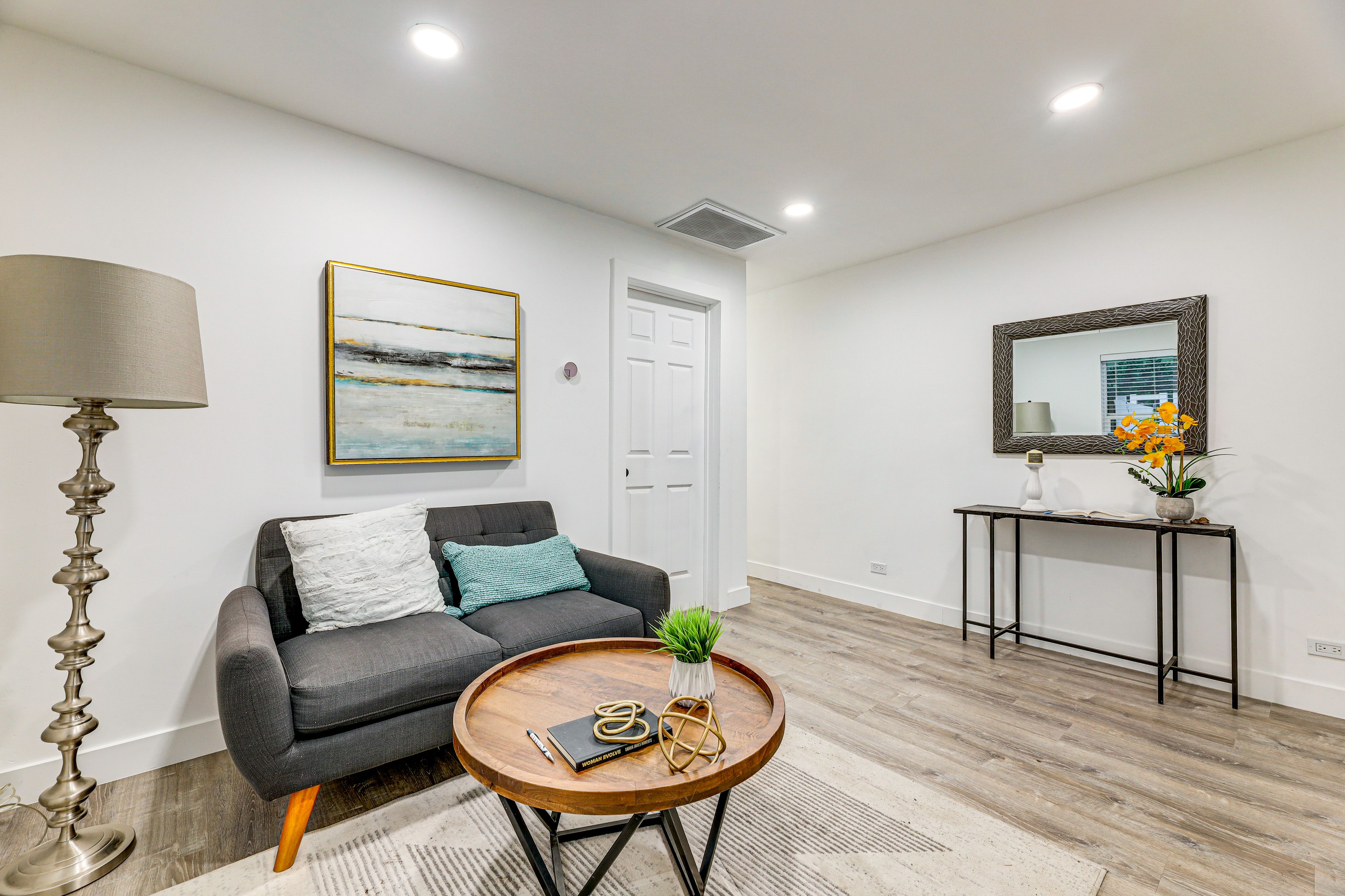 Los Angeles Vacation Rental | 1BR | 1BA | 2 Steps to Enter | 490 Sq Ft