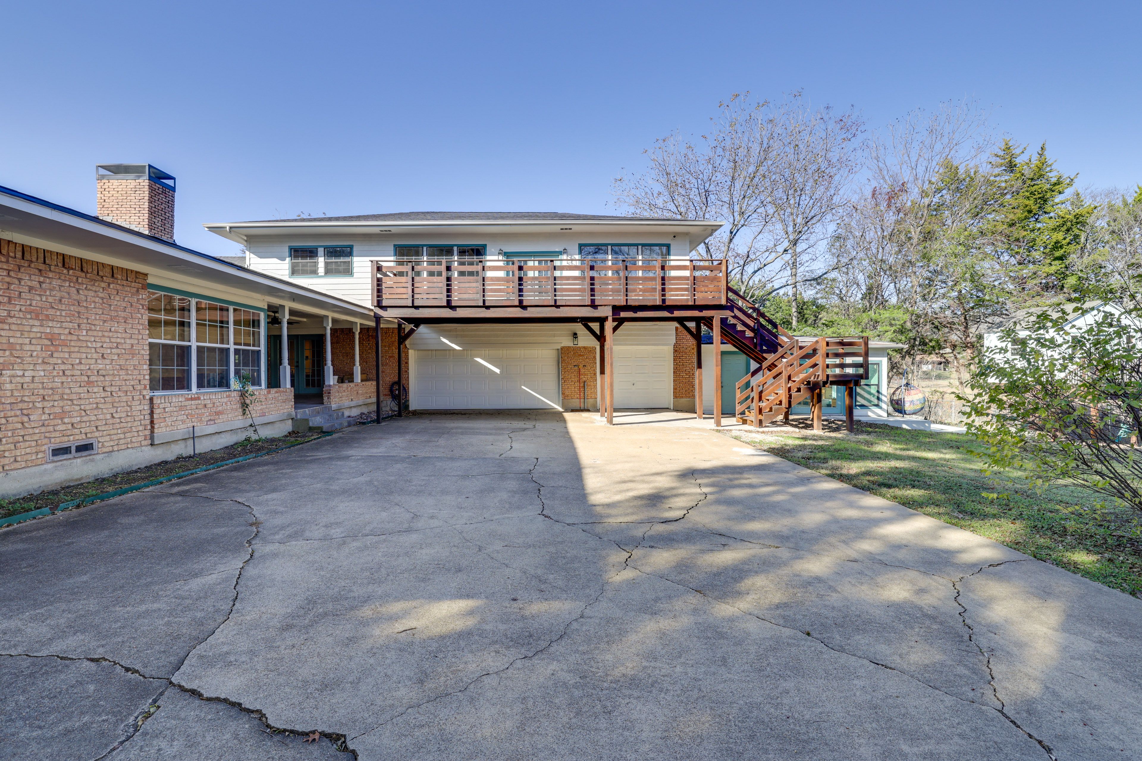 Duplex Exterior | Garage Unavailable