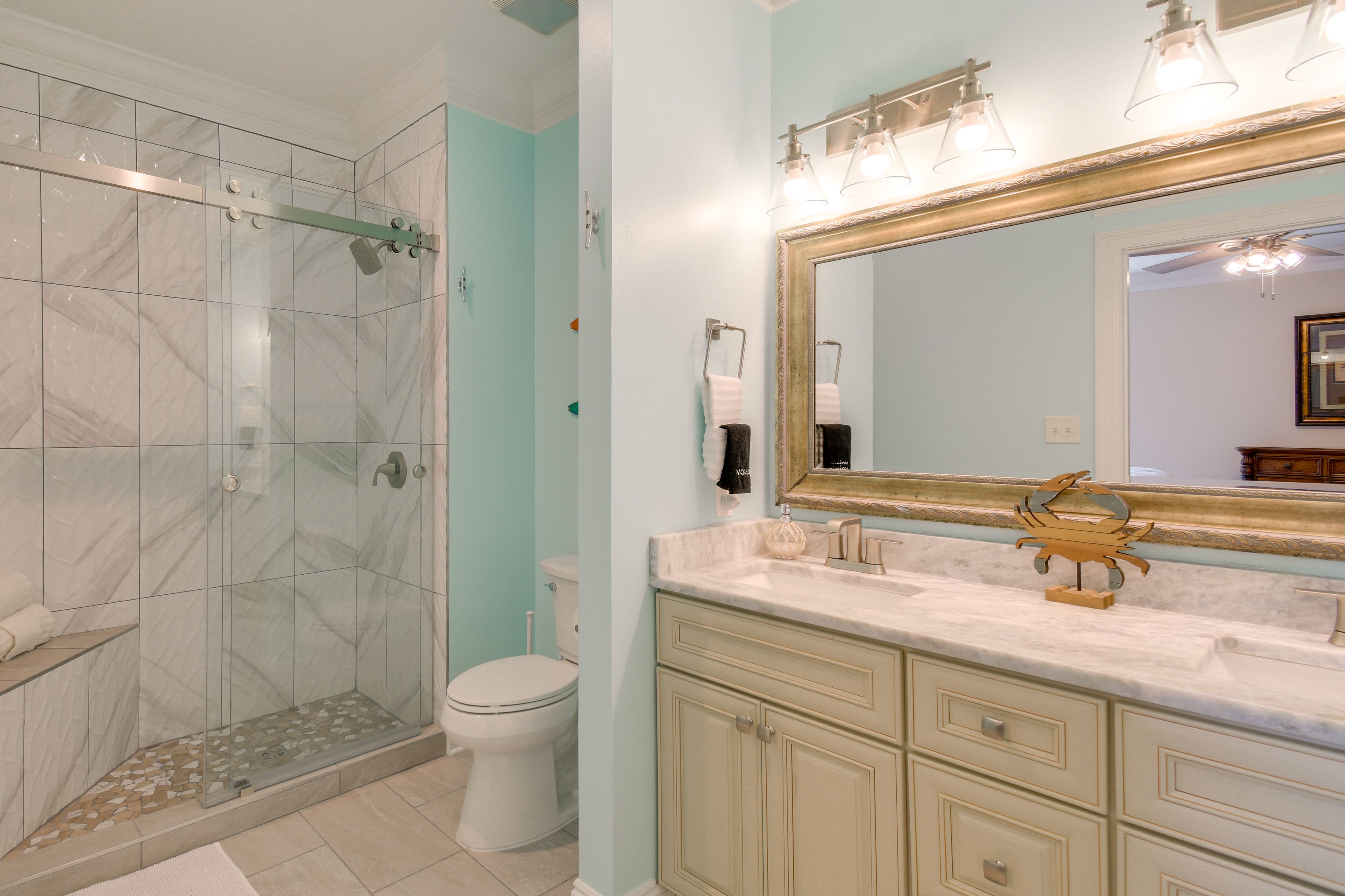 Full Bathroom | 1st Floor