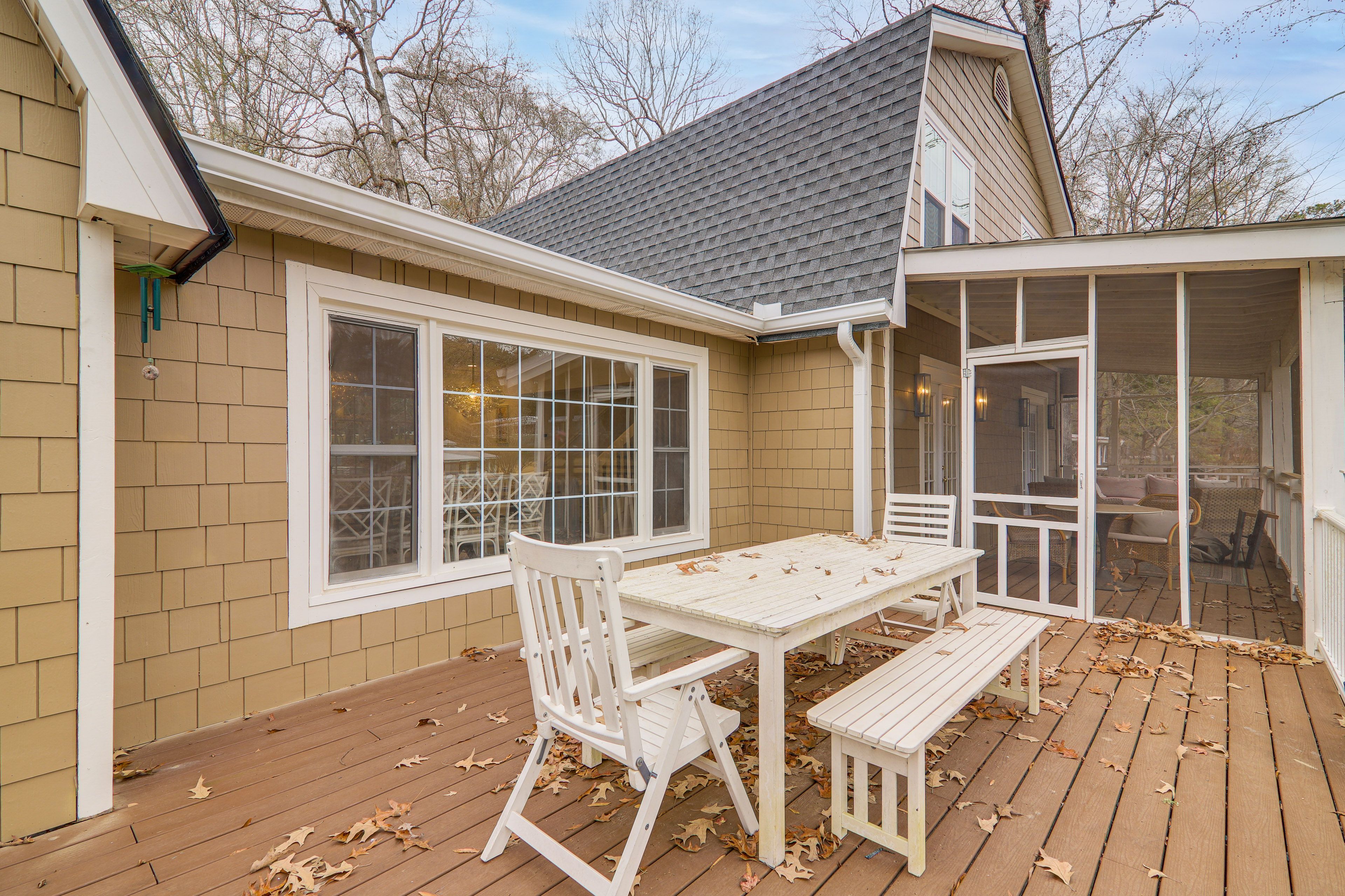 Deck | Gas & Charcoal Grills | Dining Area