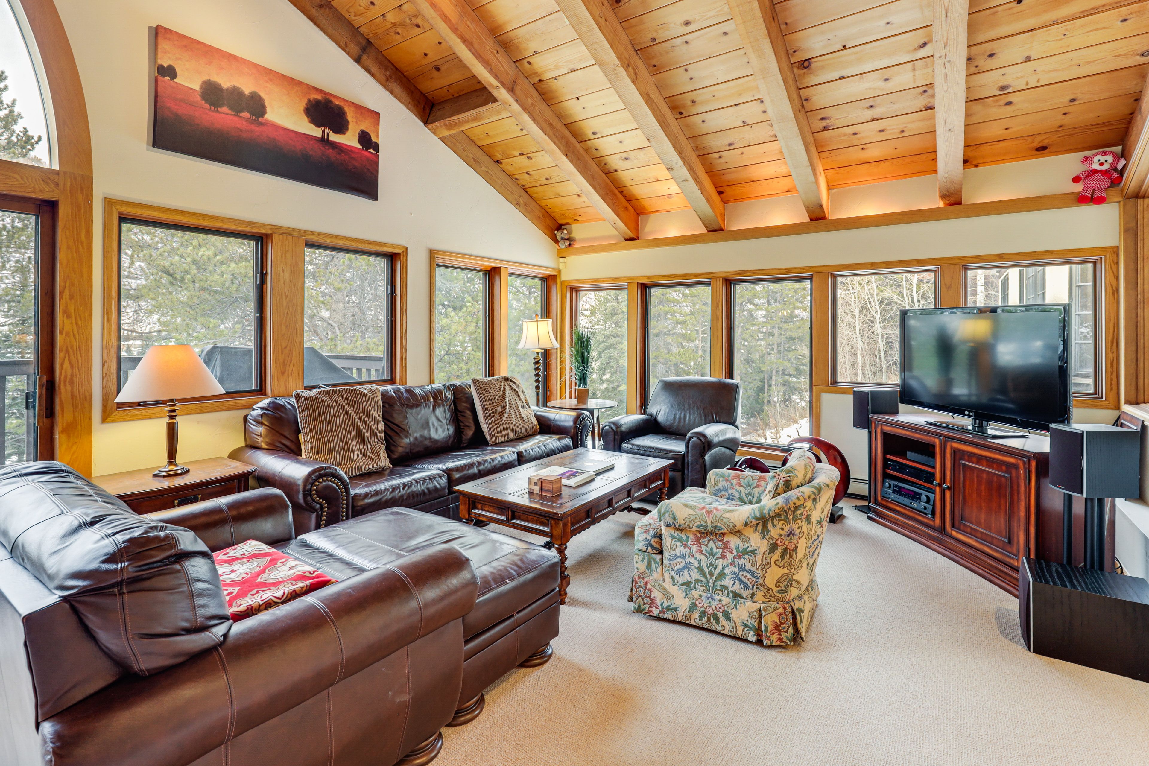 Living Room | Central Heating | Free WiFi | Smart TVs | Main Level