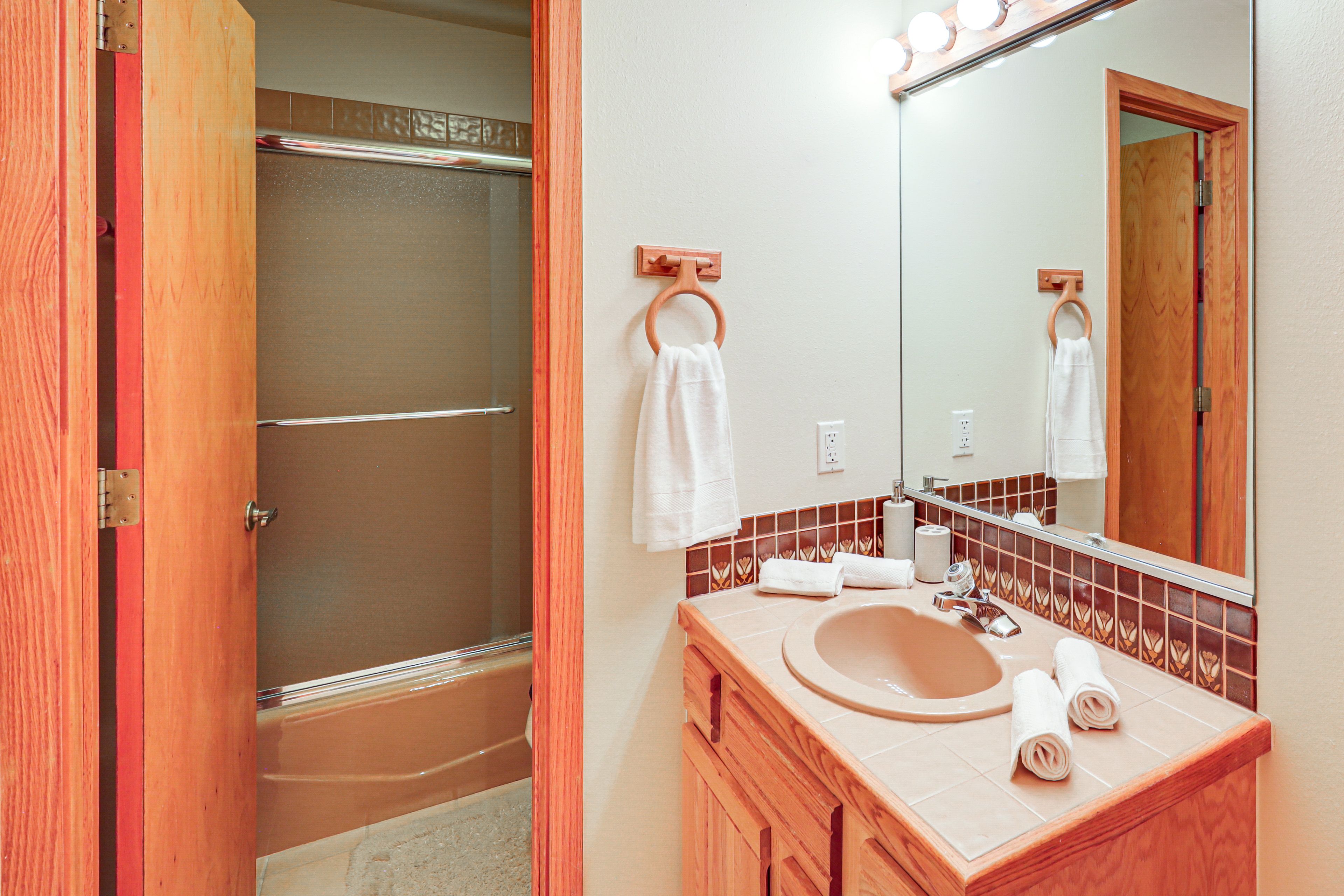 Full Bathroom | Lower Level